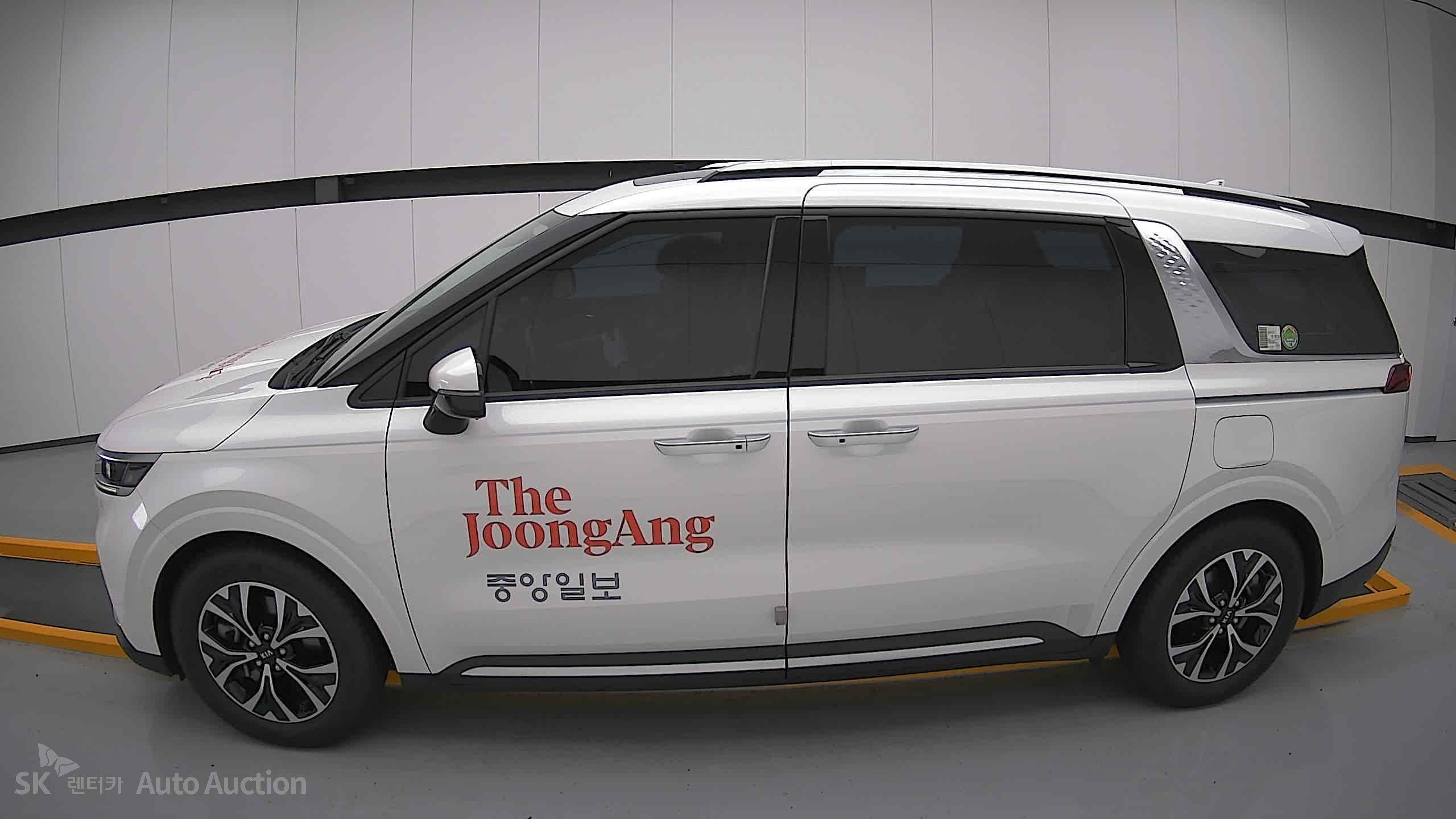 2021 - kia carnival