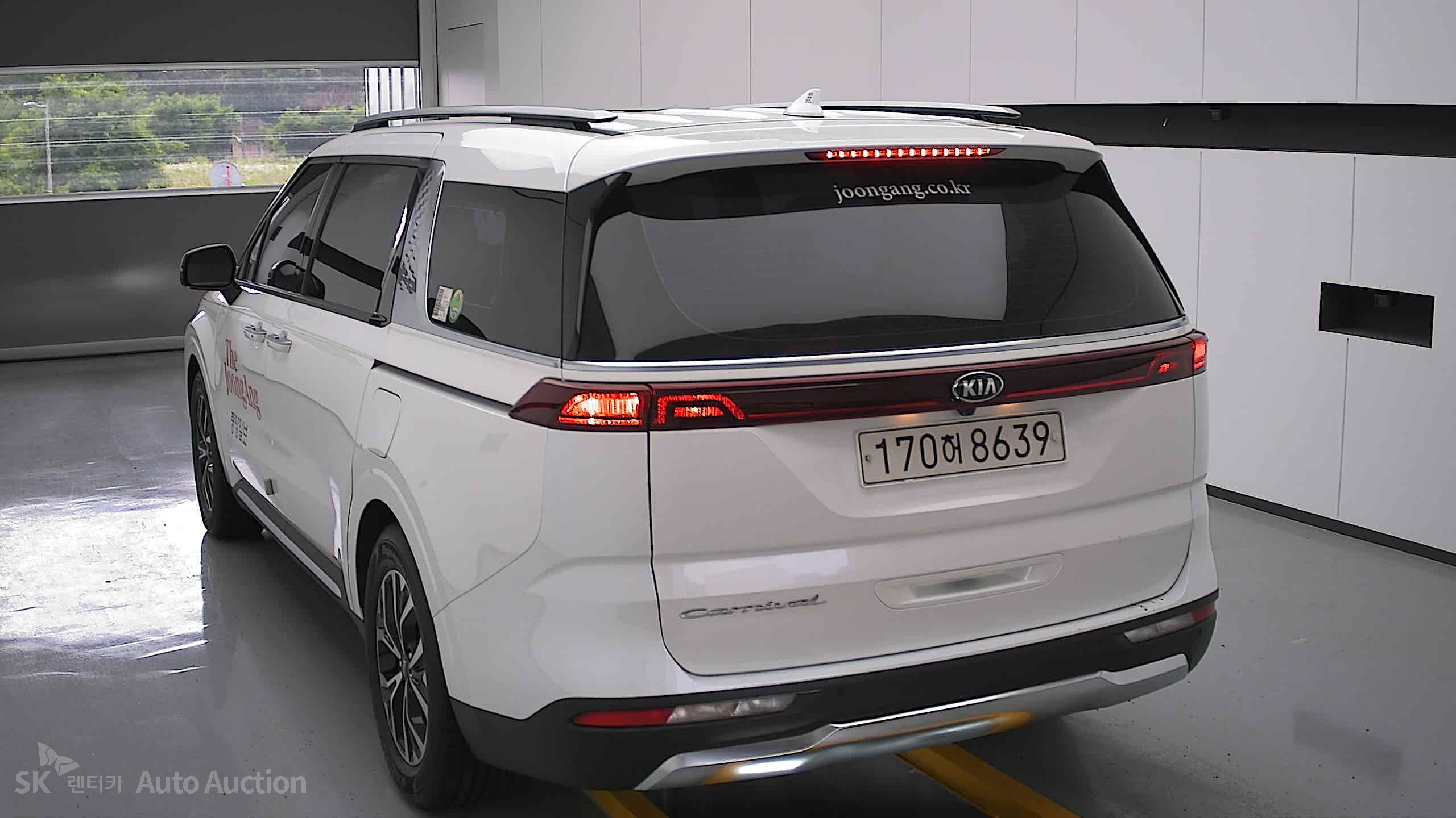 2021 - kia carnival