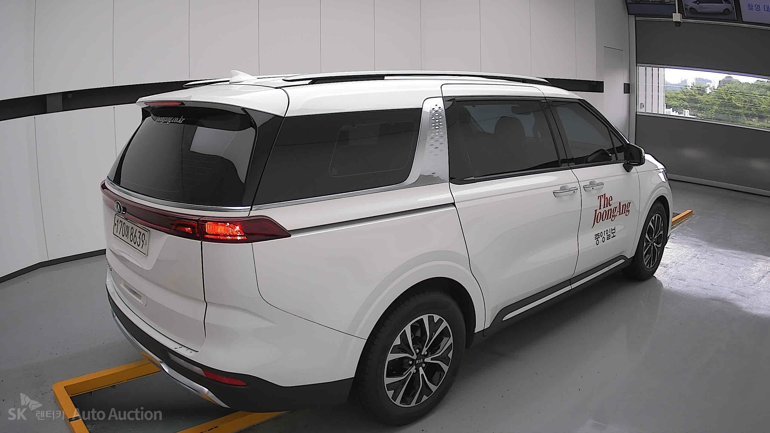 2021 - kia carnival