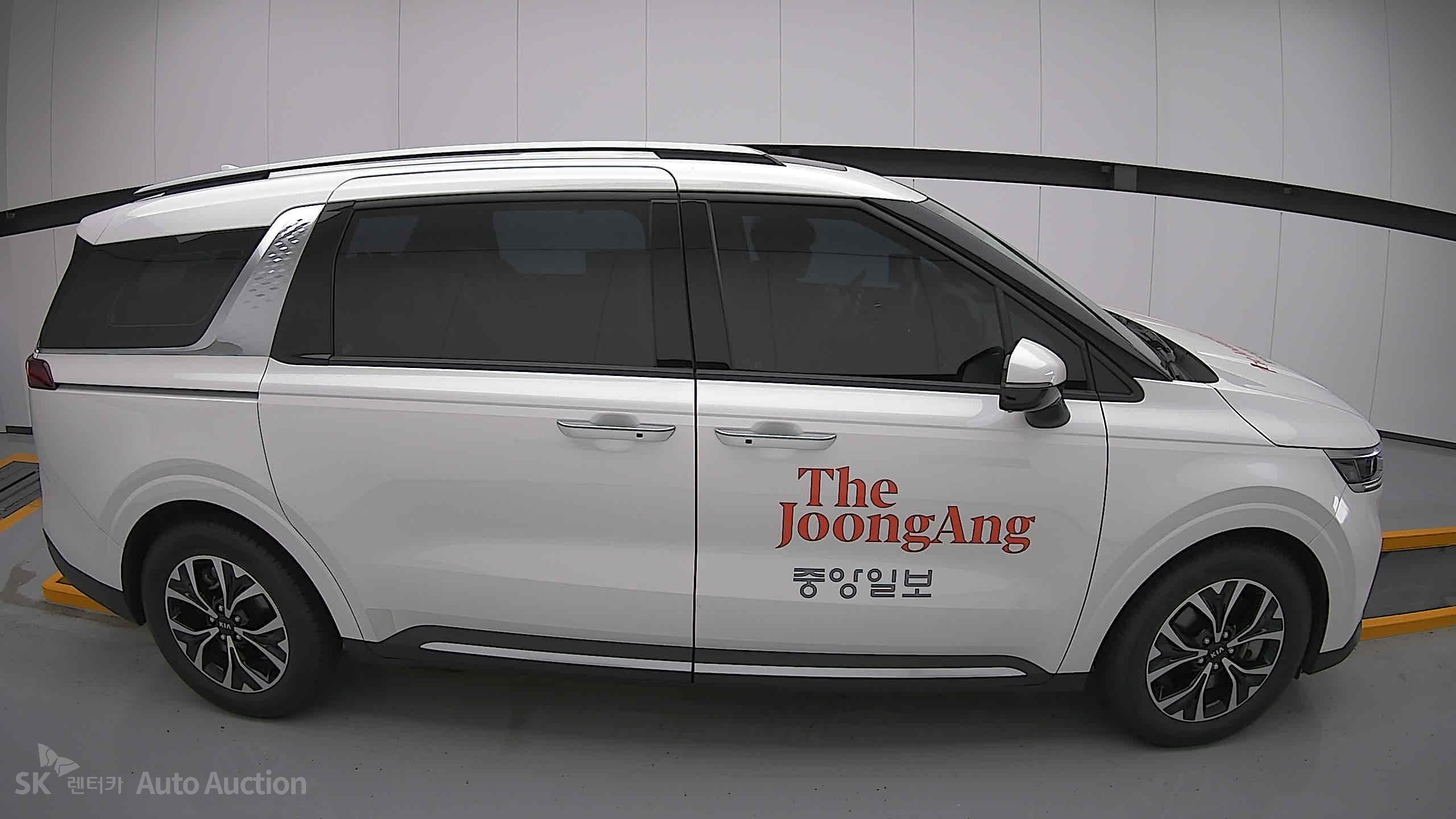 2021 - kia carnival