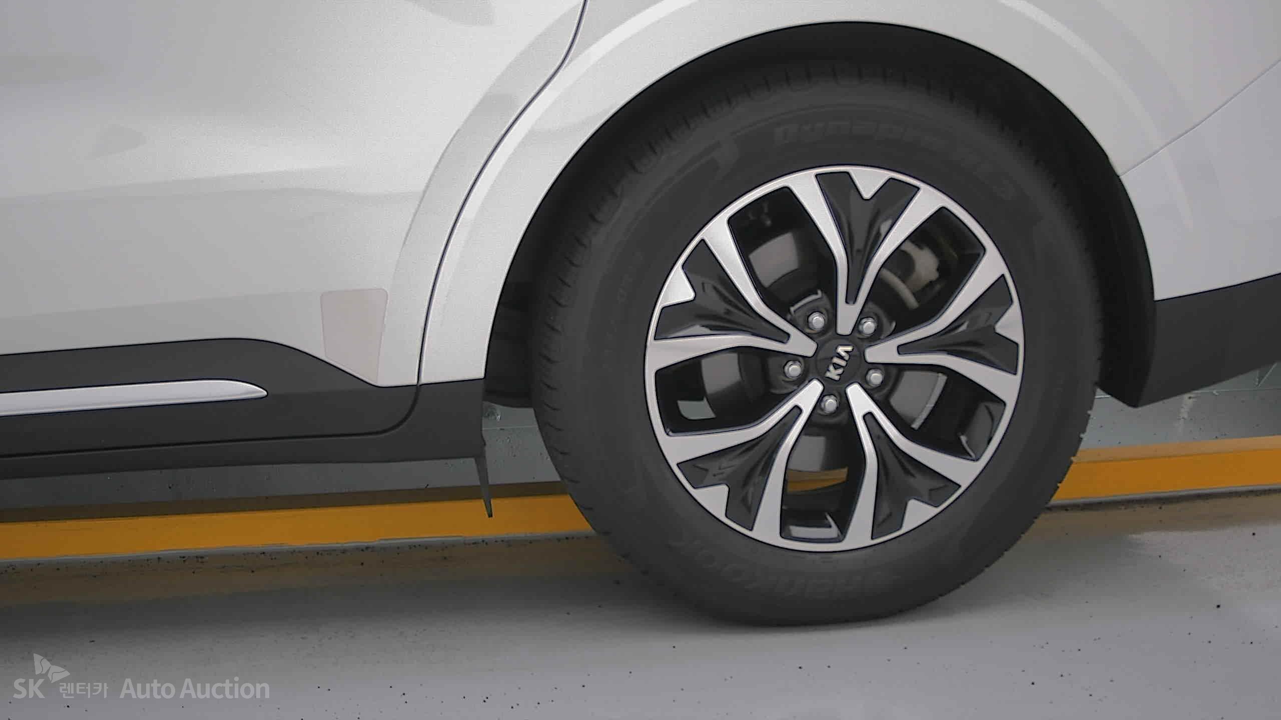 2021 - kia carnival