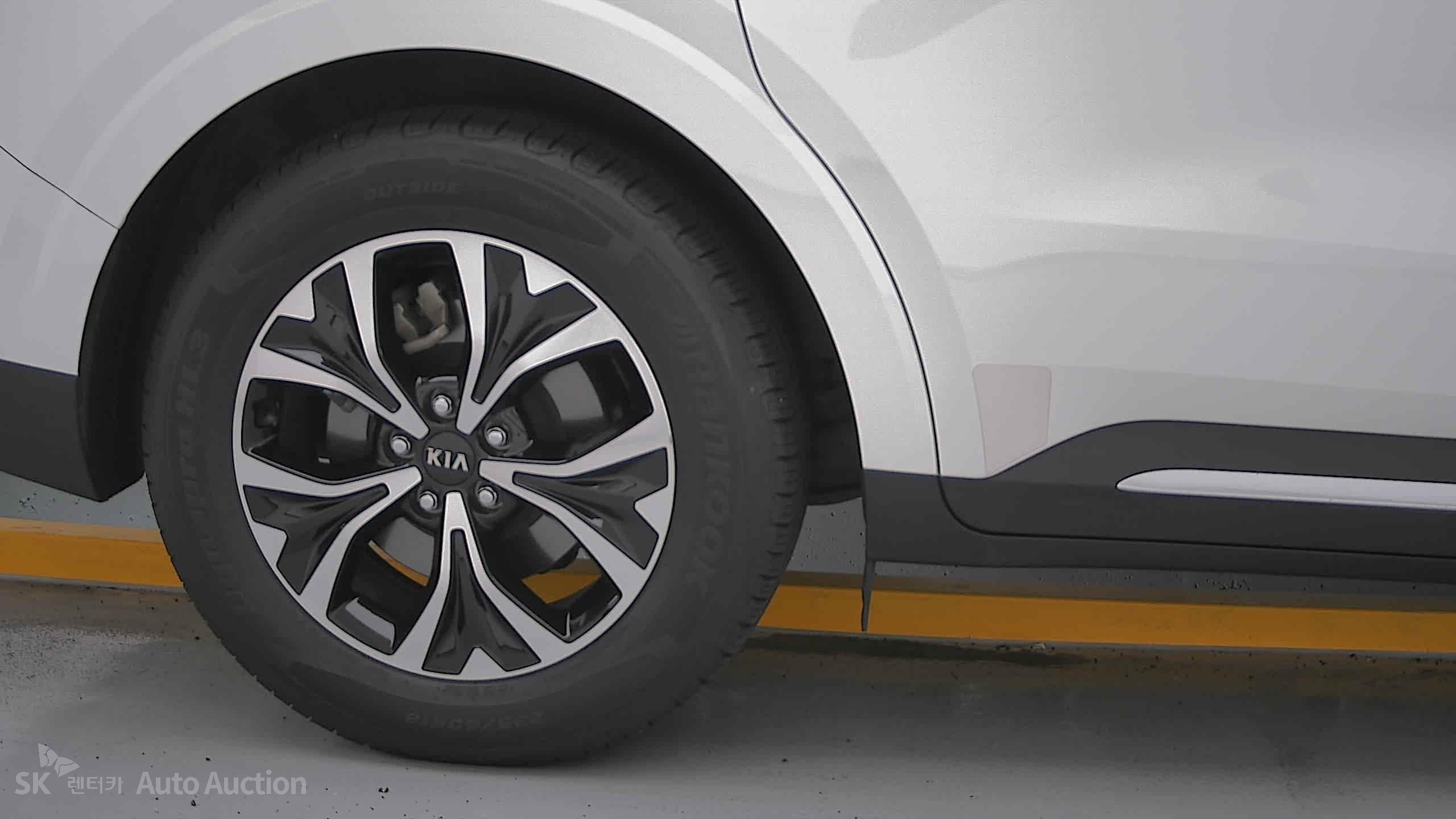 2021 - kia carnival