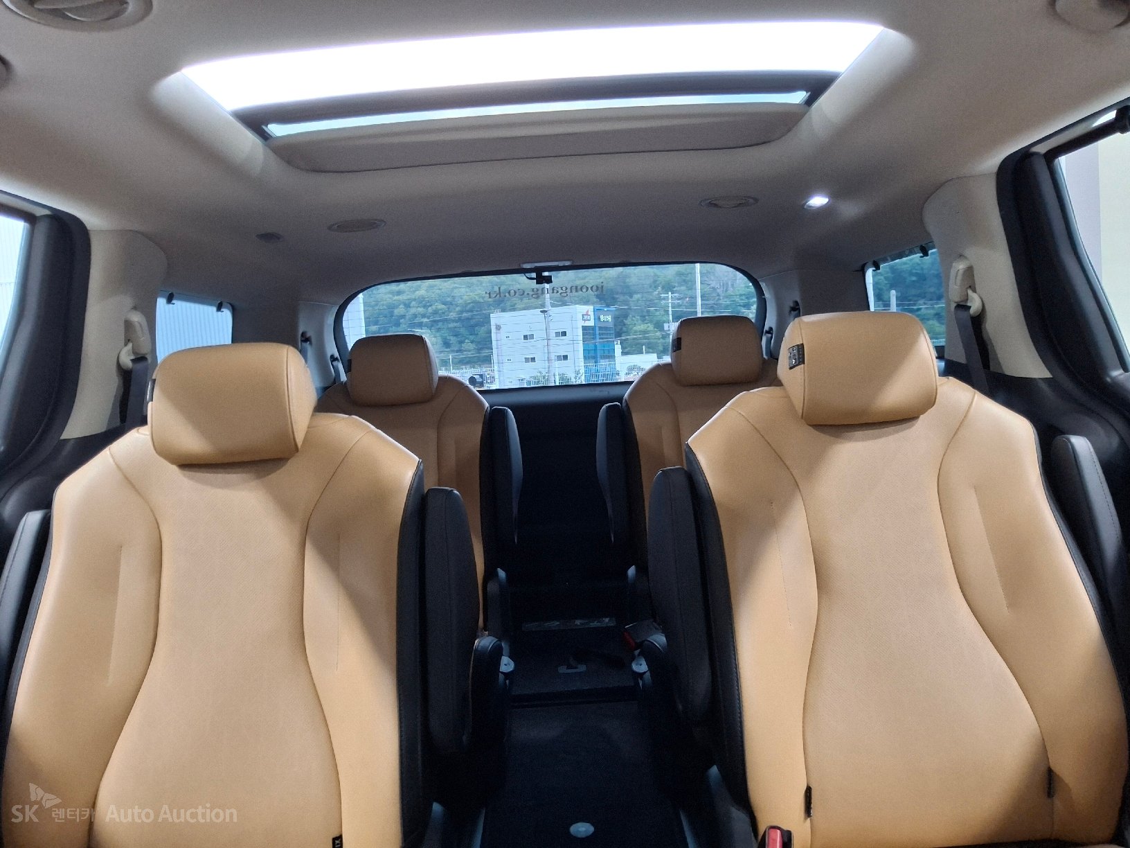 2021 - kia carnival