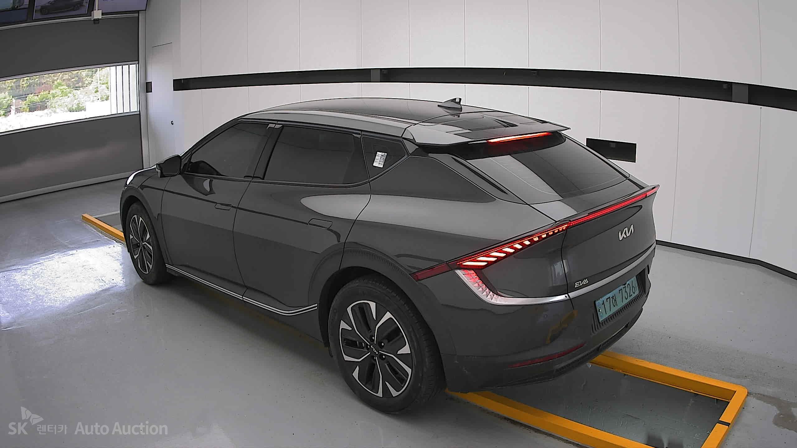 2022 - kia ev6