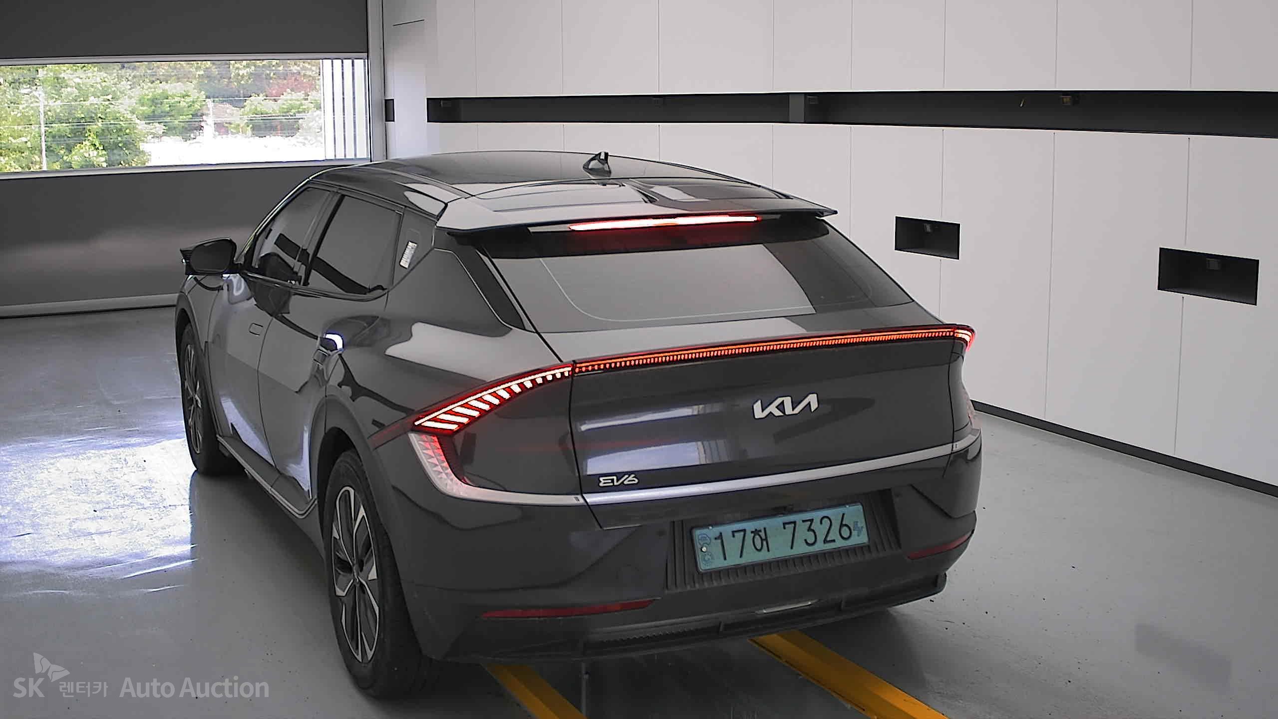 2022 - kia ev6