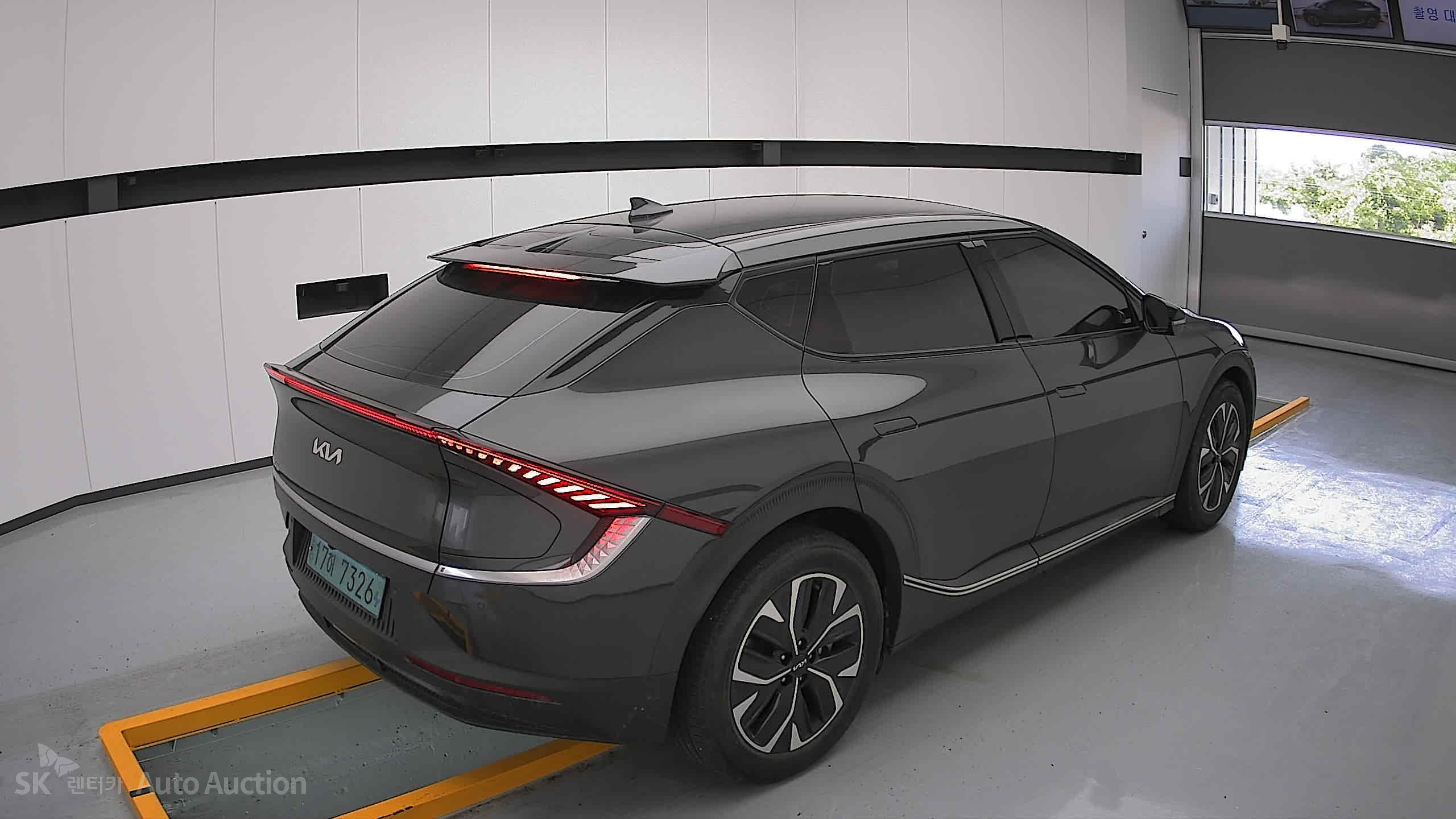 2022 - kia ev6