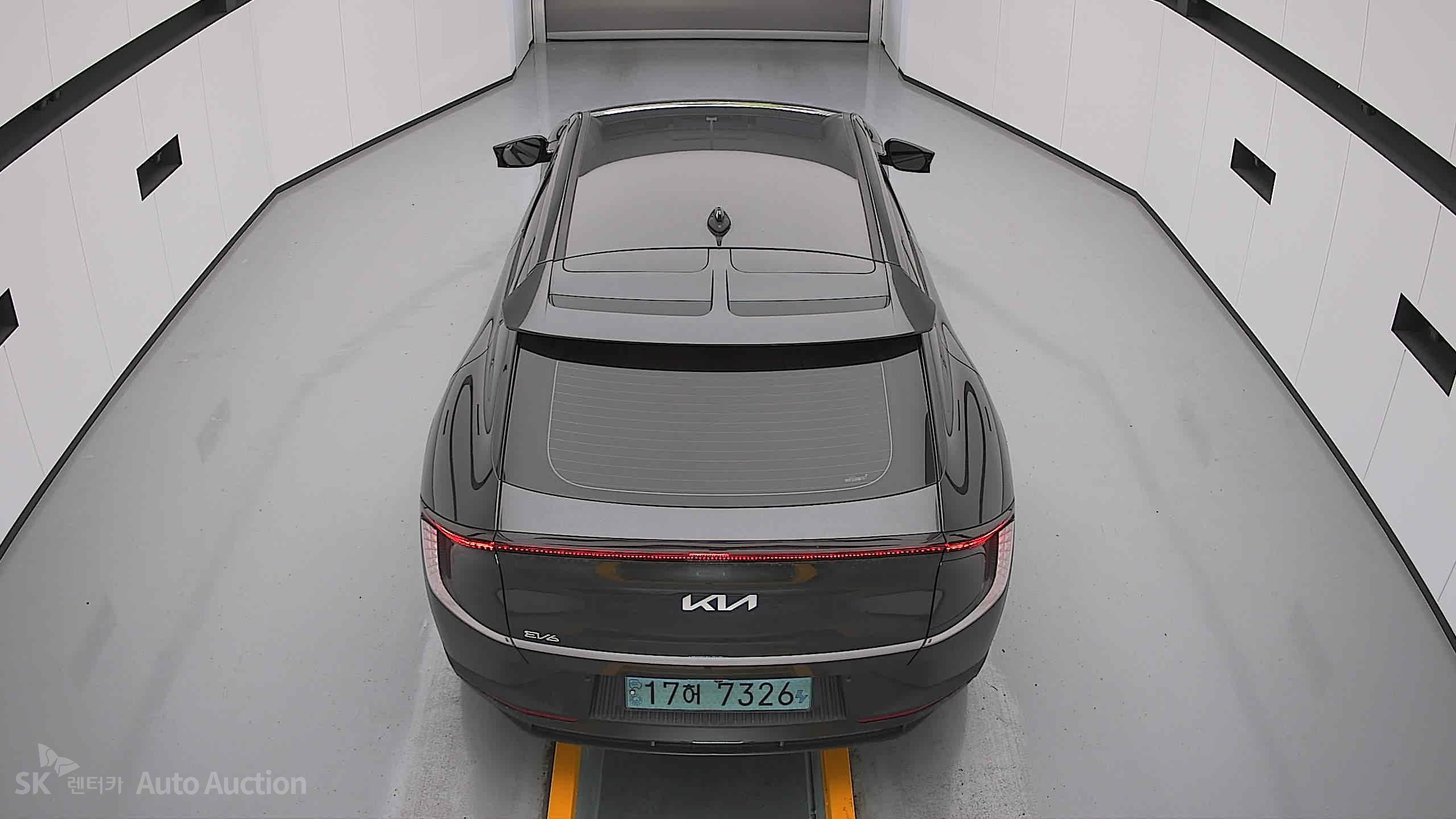 2022 - kia ev6