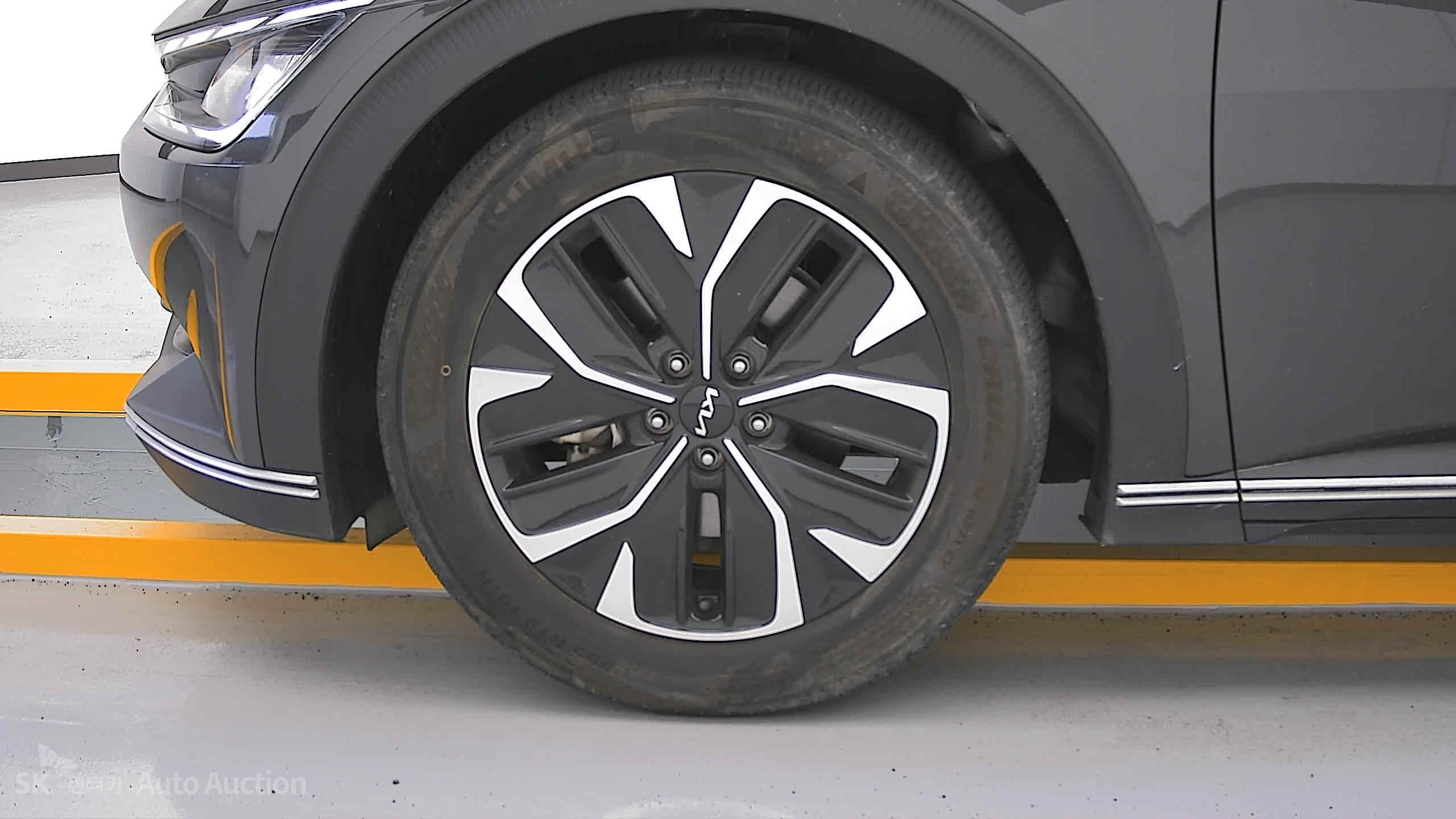 2022 - kia ev6