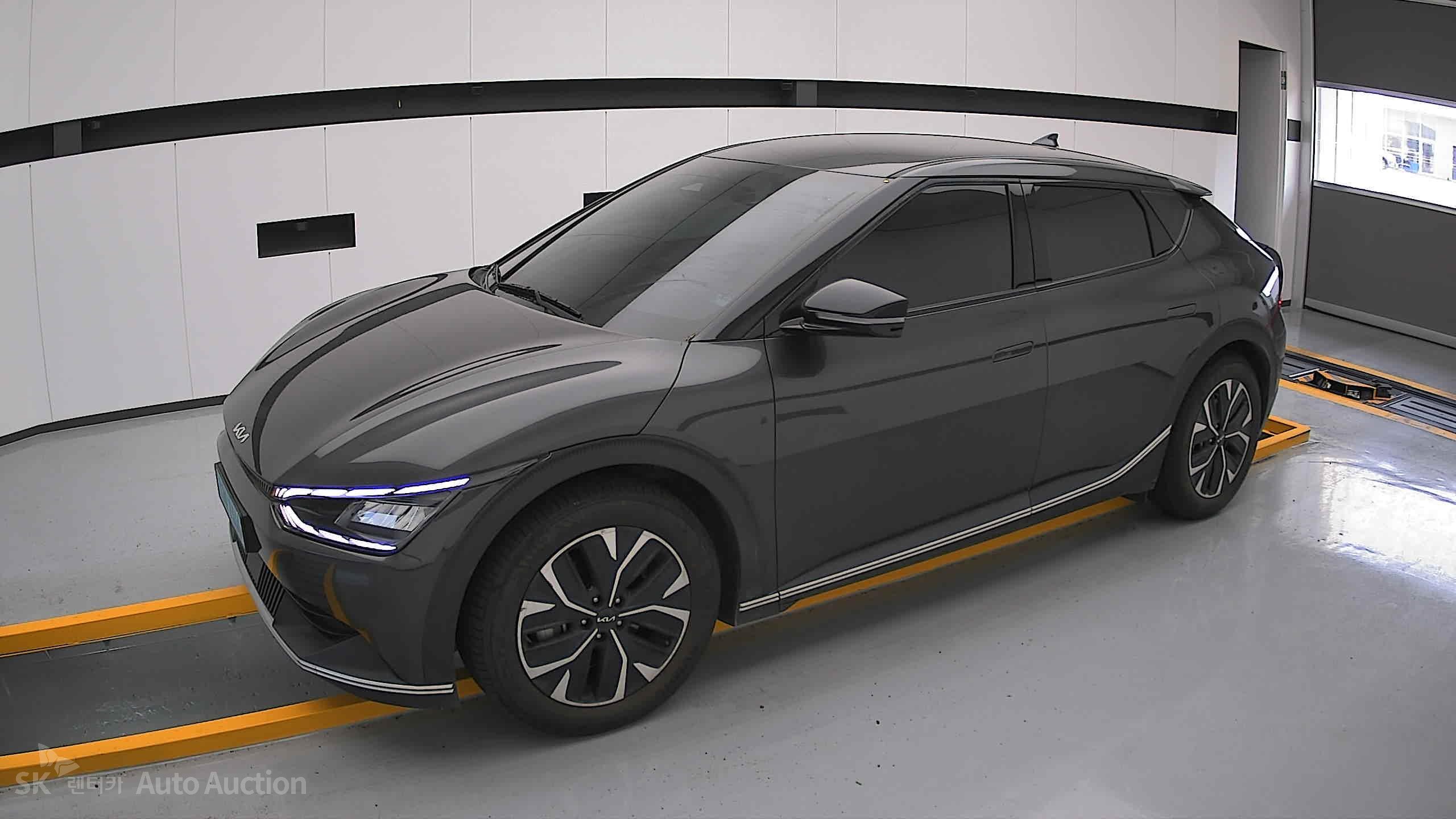 2022 - kia ev6