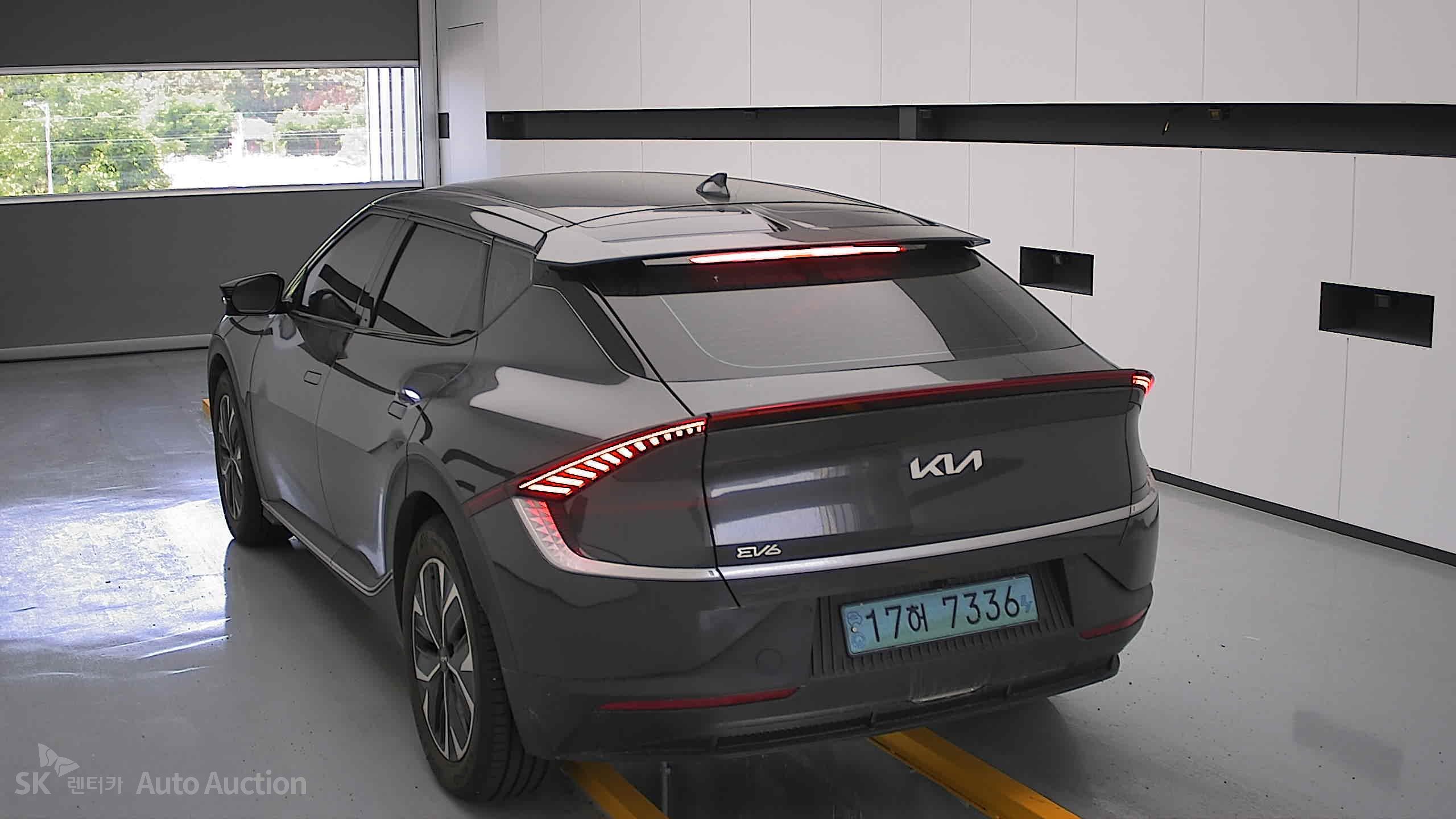 2022 - kia ev6