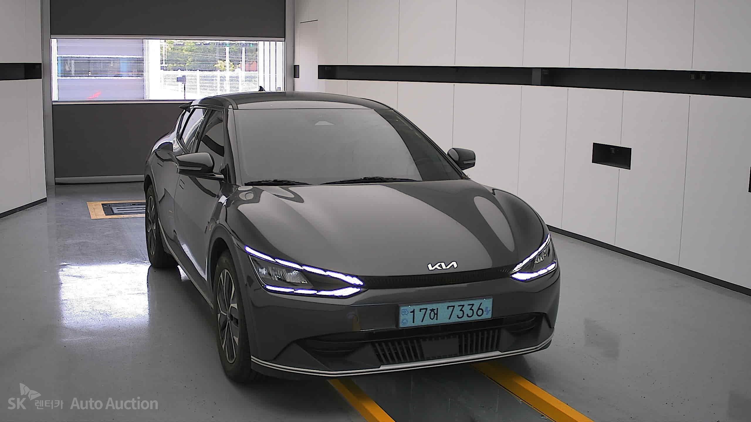 2022 - kia ev6