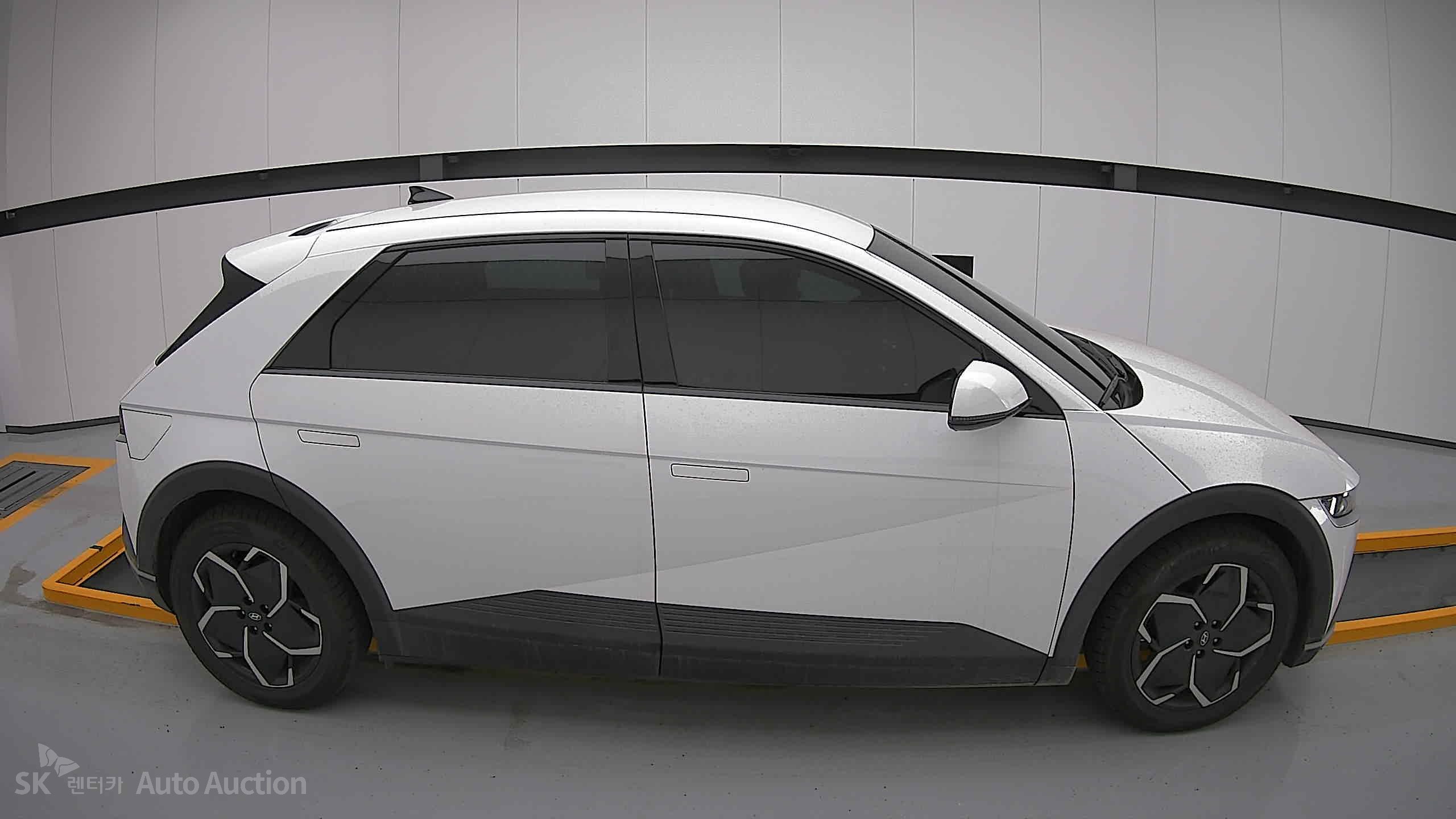2022 - hyundai ioniq