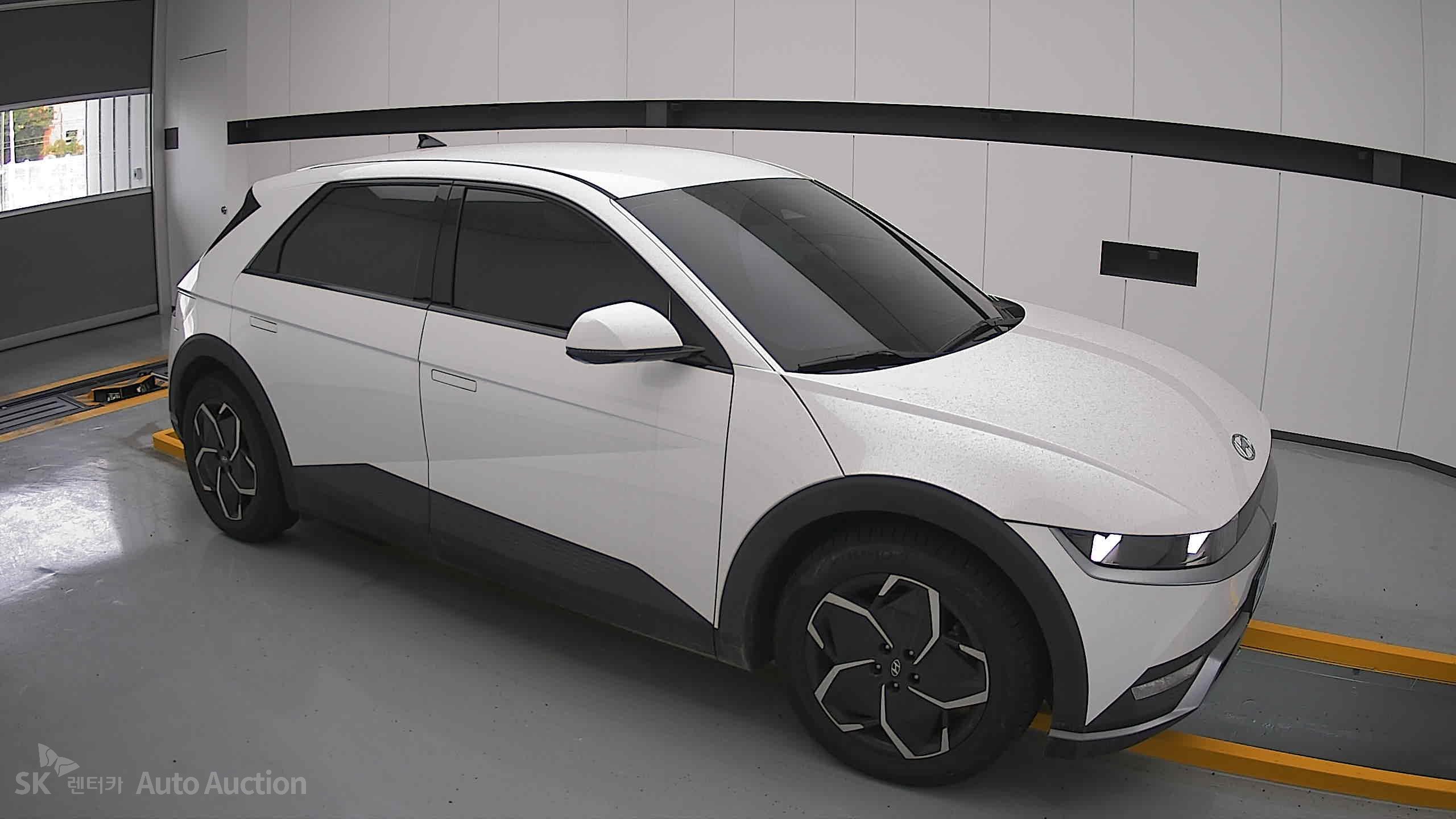 2022 - hyundai ioniq