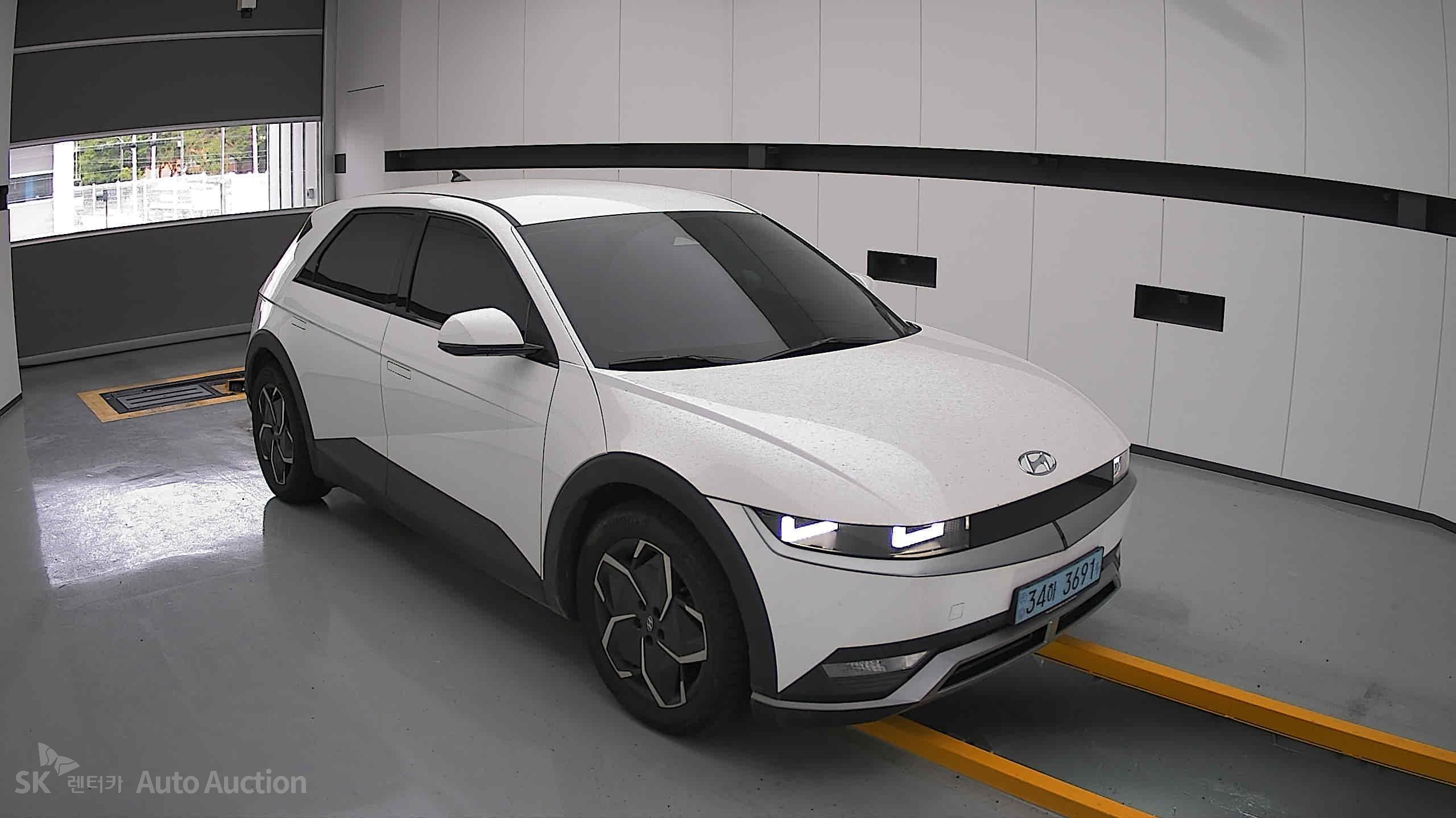 2022 - hyundai ioniq