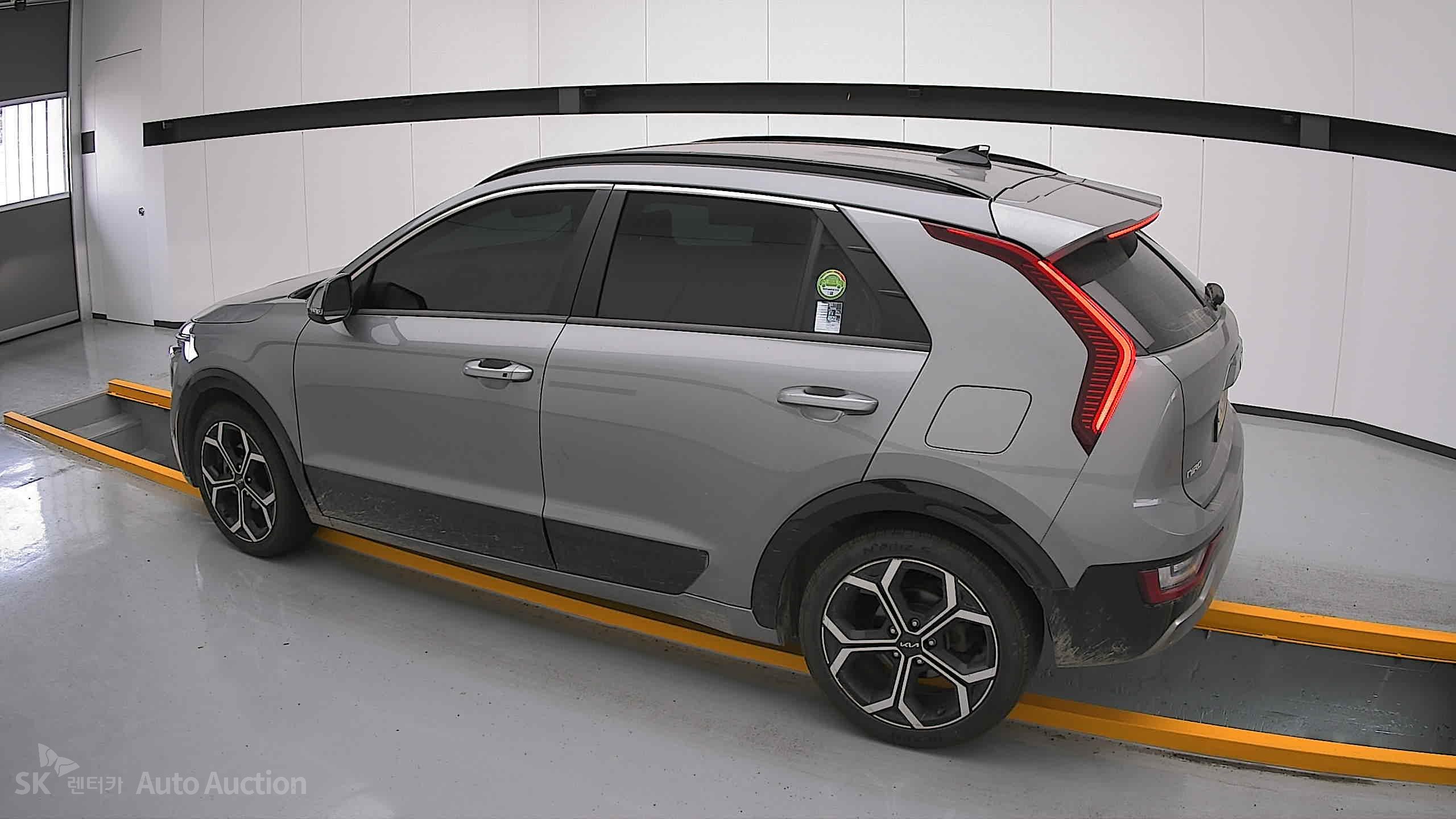 2022 - kia all-new niro