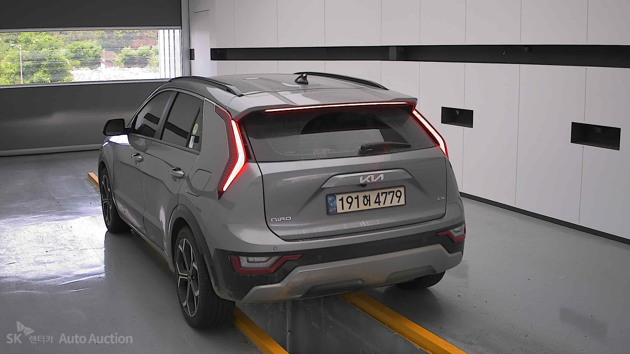 2022 - kia all-new niro