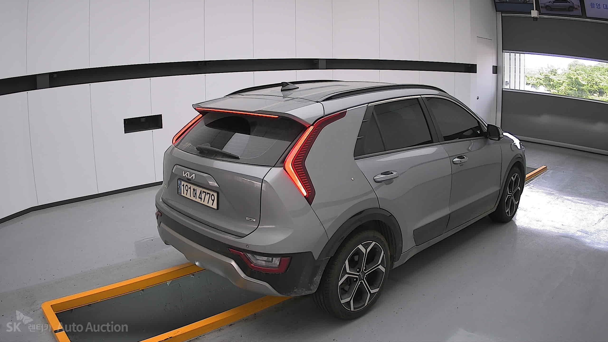 2022 - kia all-new niro