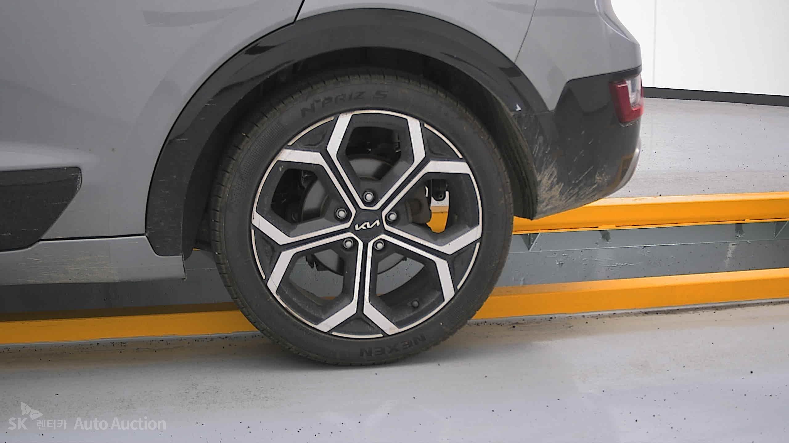 2022 - kia all-new niro