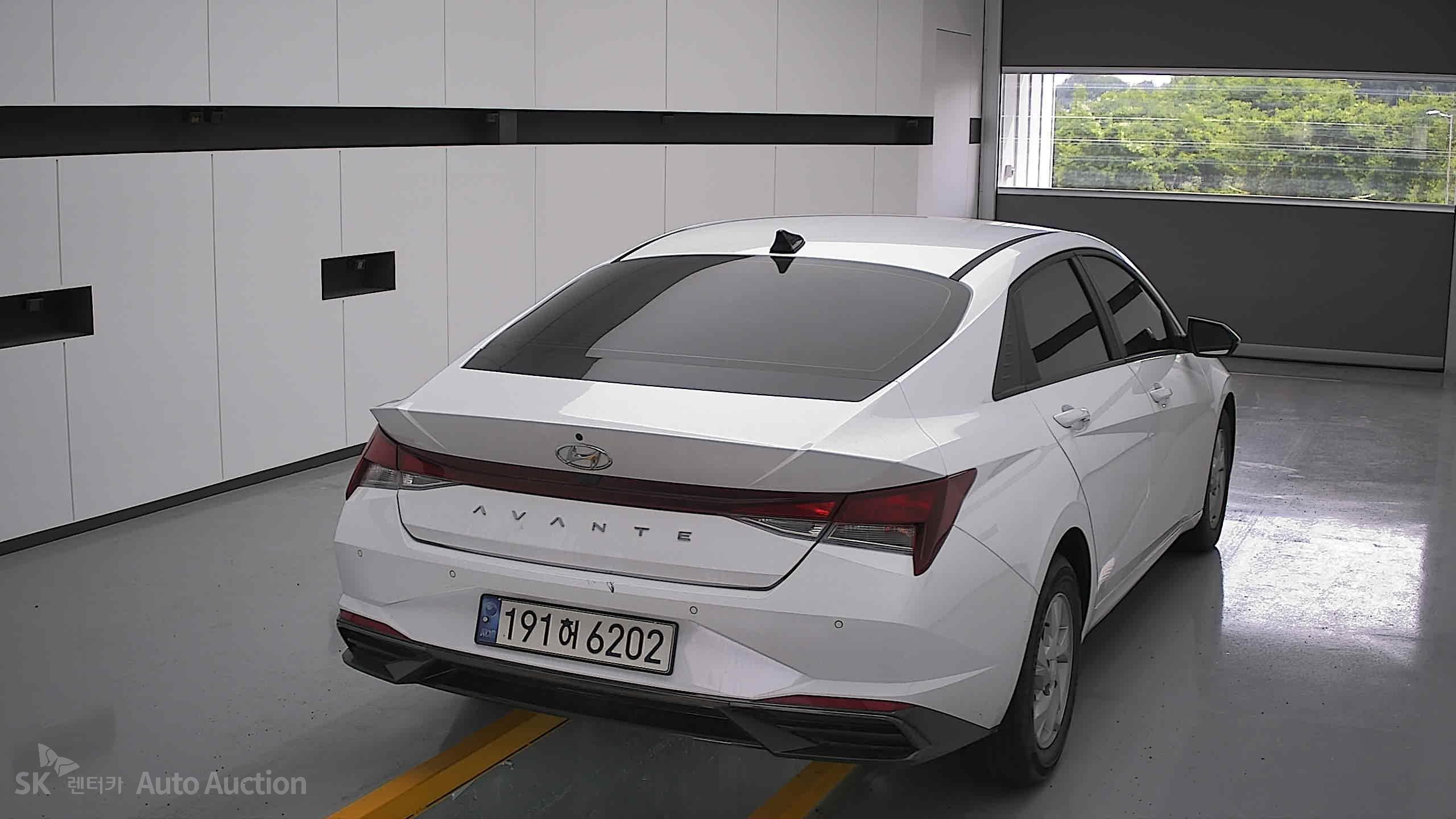 2023 - hyundai avante