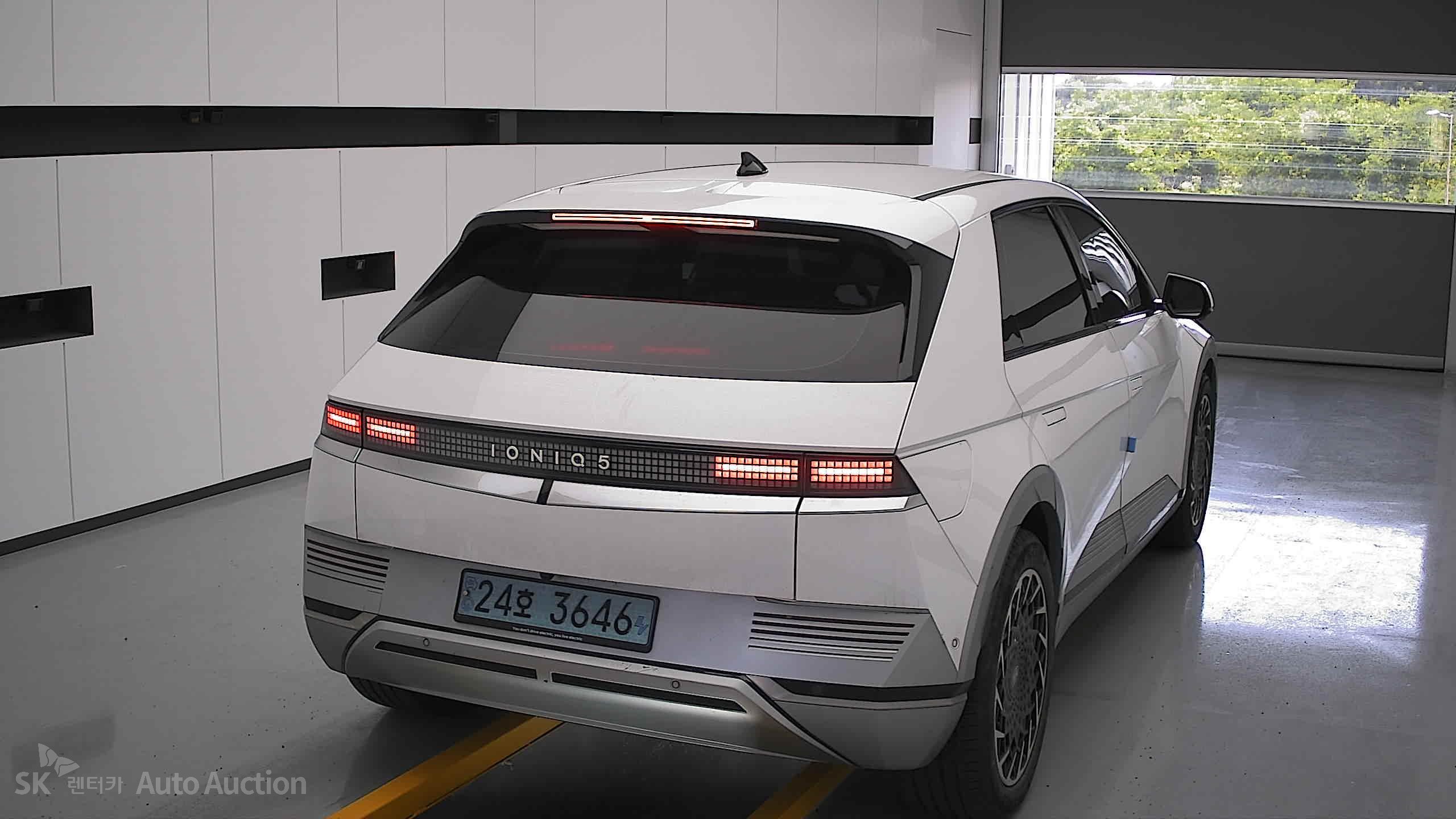 2022 - hyundai ioniq