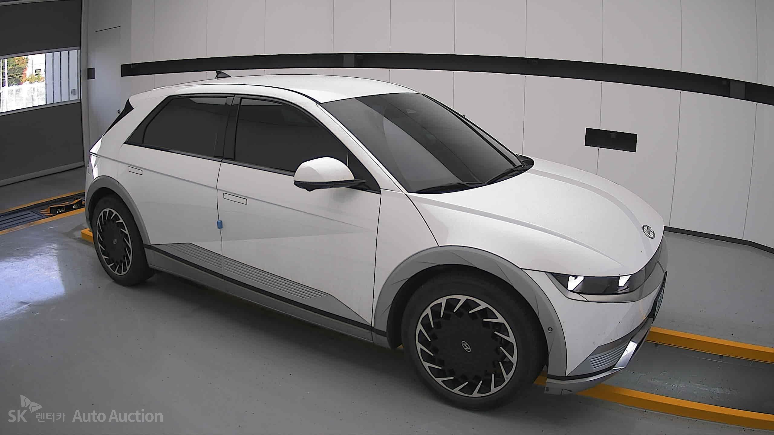 2022 - hyundai ioniq