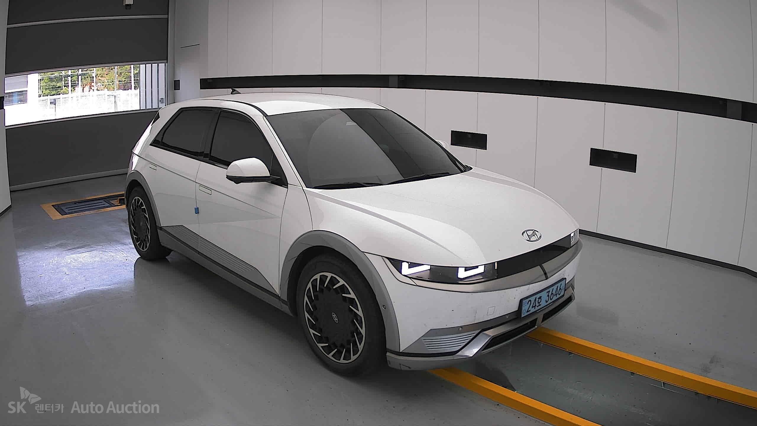 2022 - hyundai ioniq