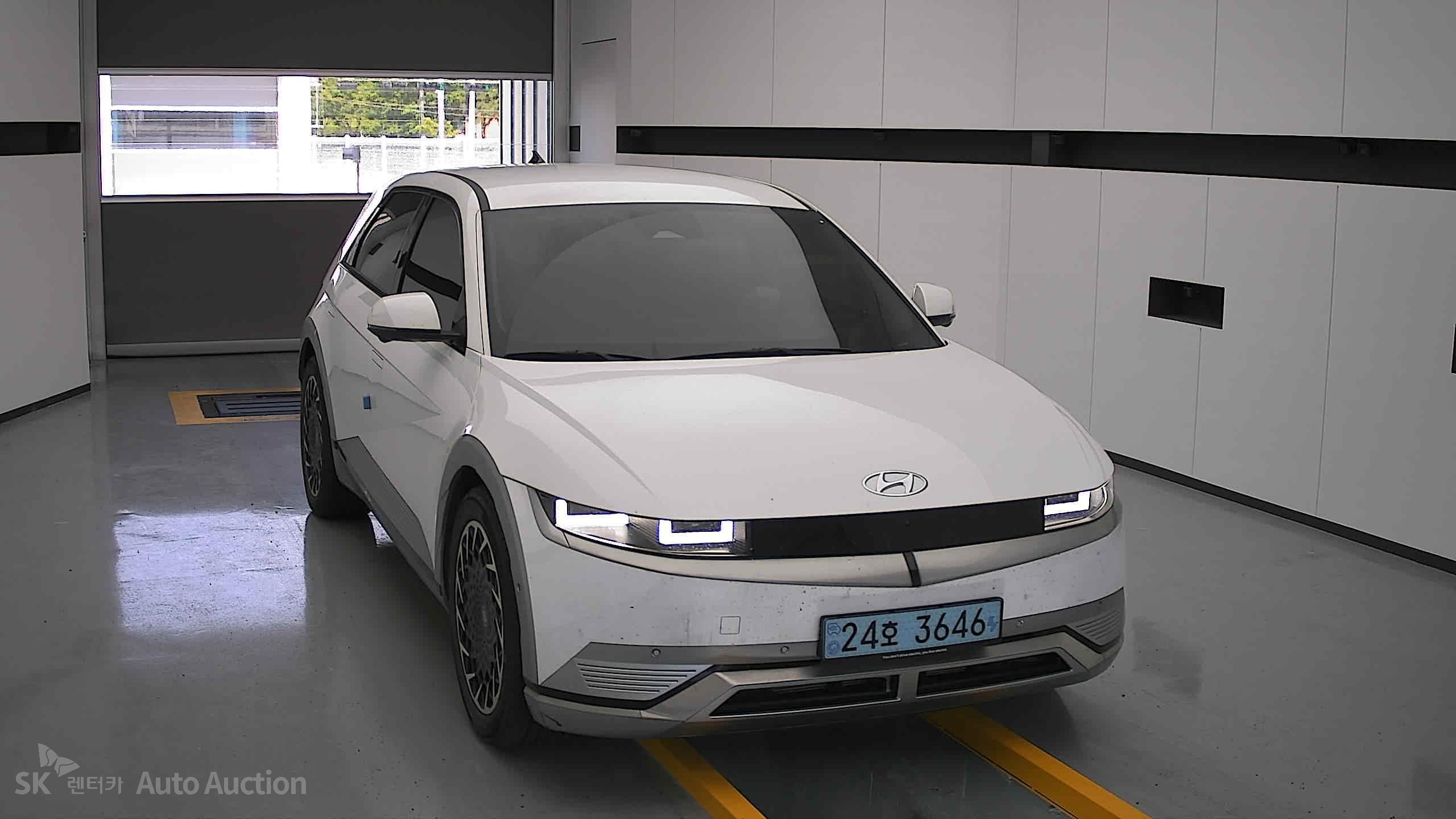 2022 - hyundai ioniq