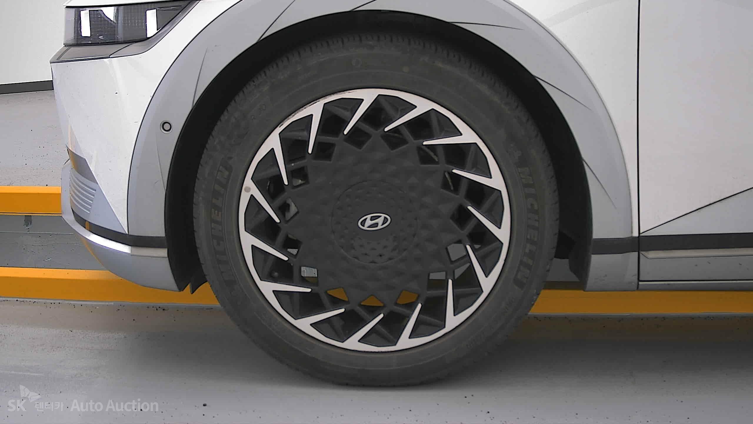 2022 - hyundai ioniq