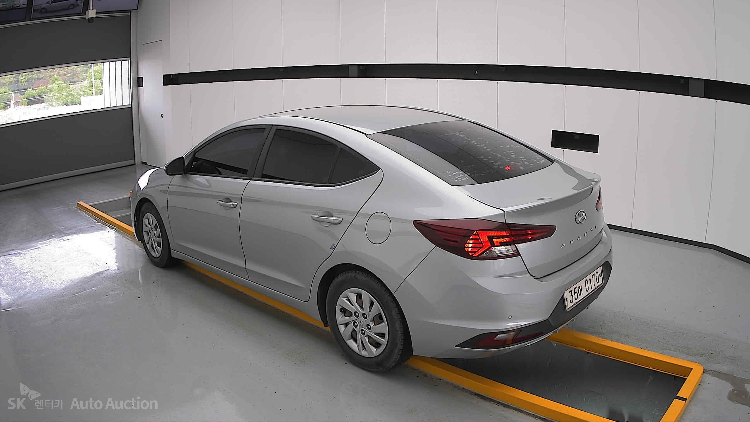 2020 - hyundai avante ad