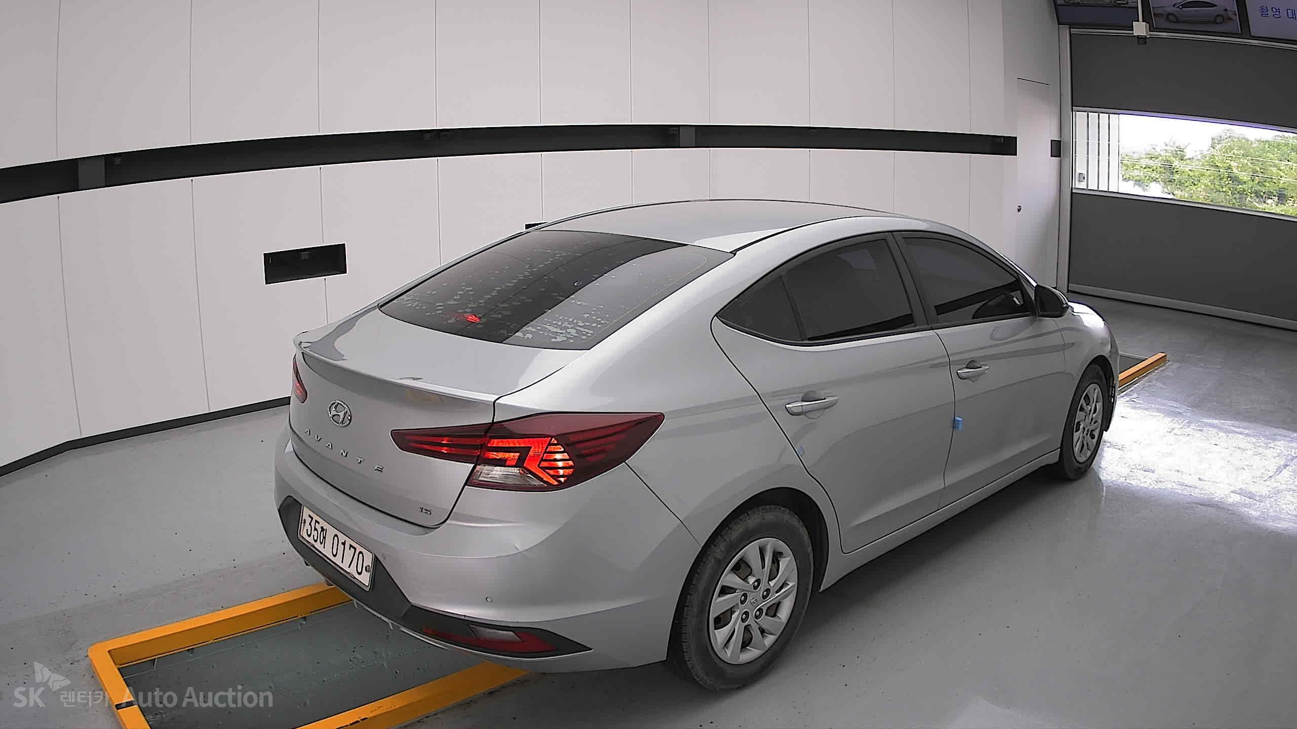 2020 - hyundai avante ad
