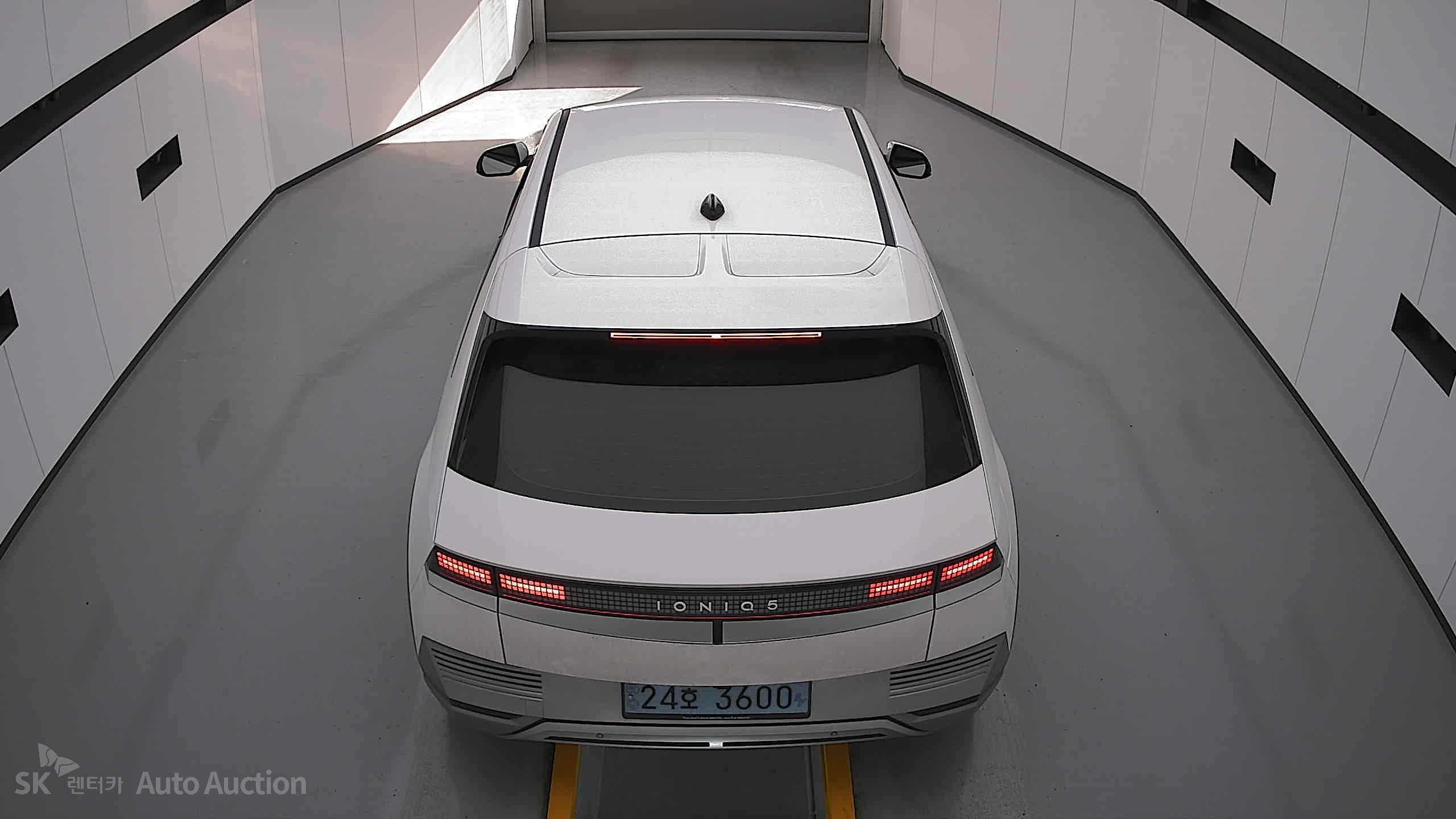2022 - hyundai ioniq
