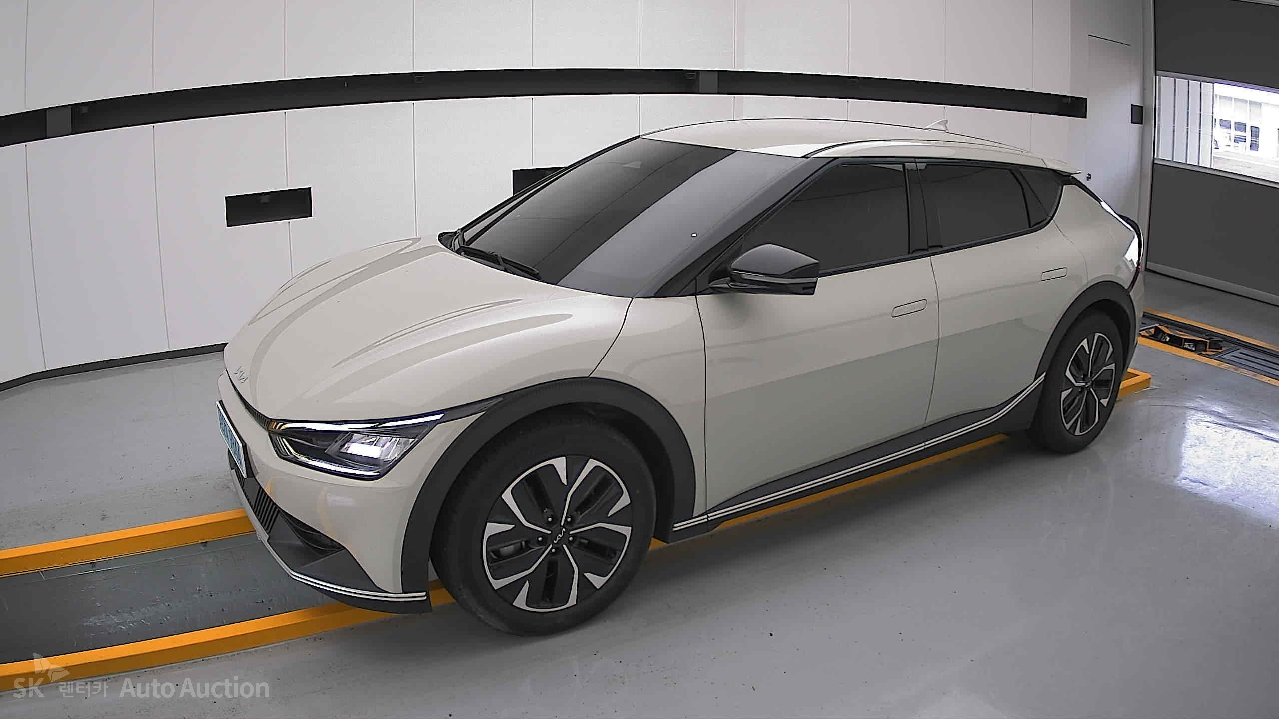 2022 - kia ev6