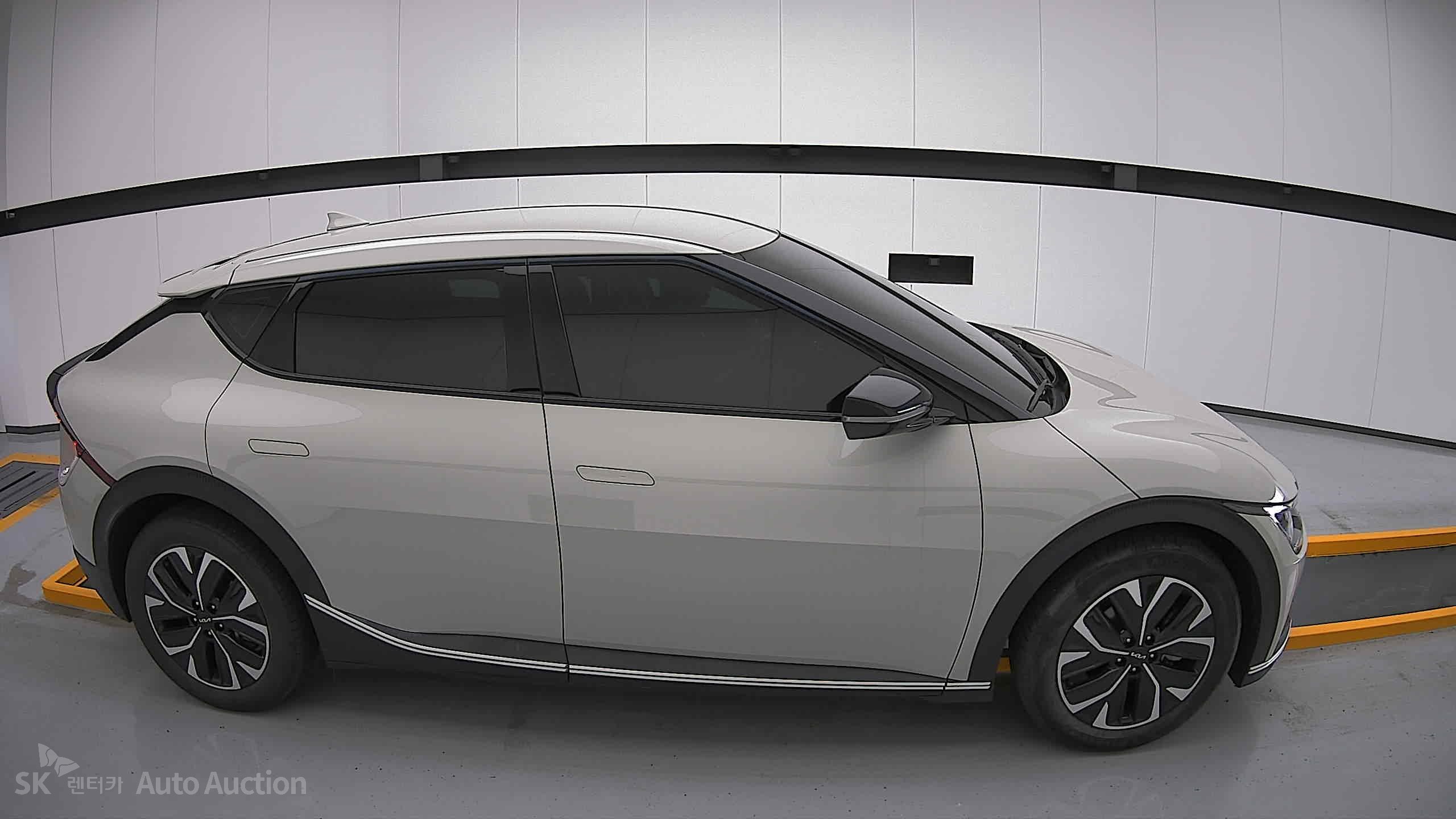 2022 - kia ev6