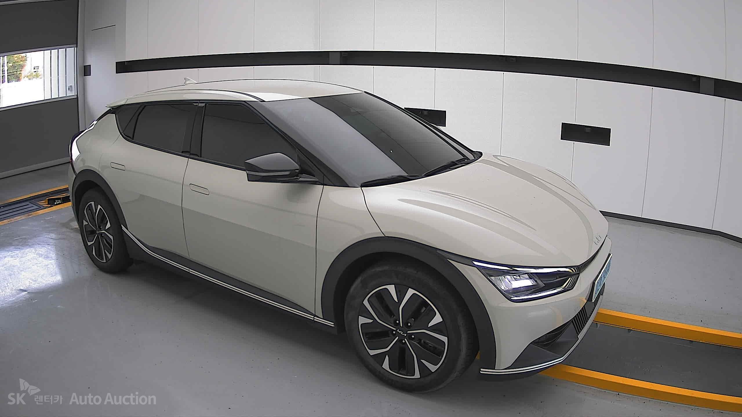 2022 - kia ev6