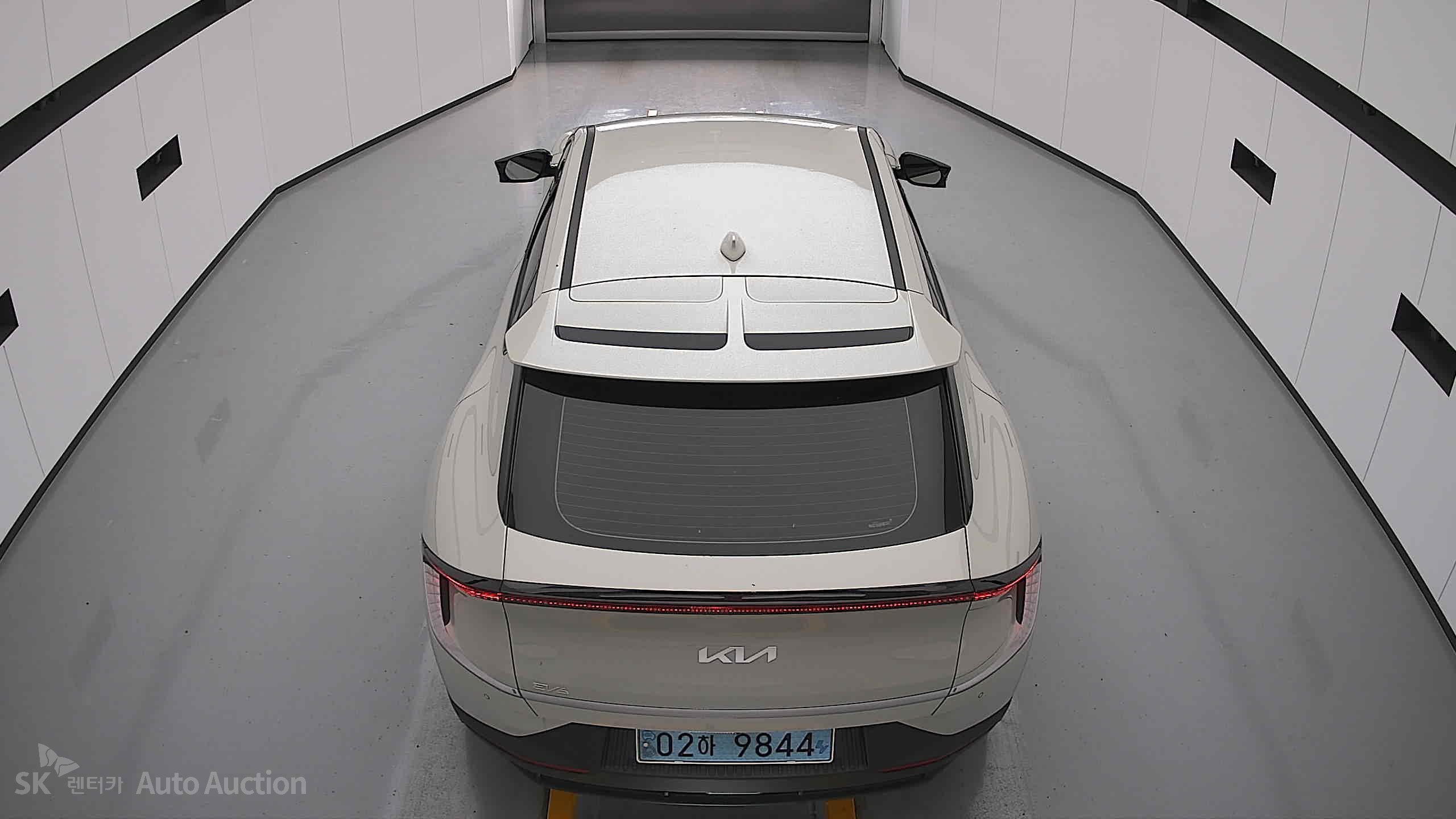 2022 - kia ev6
