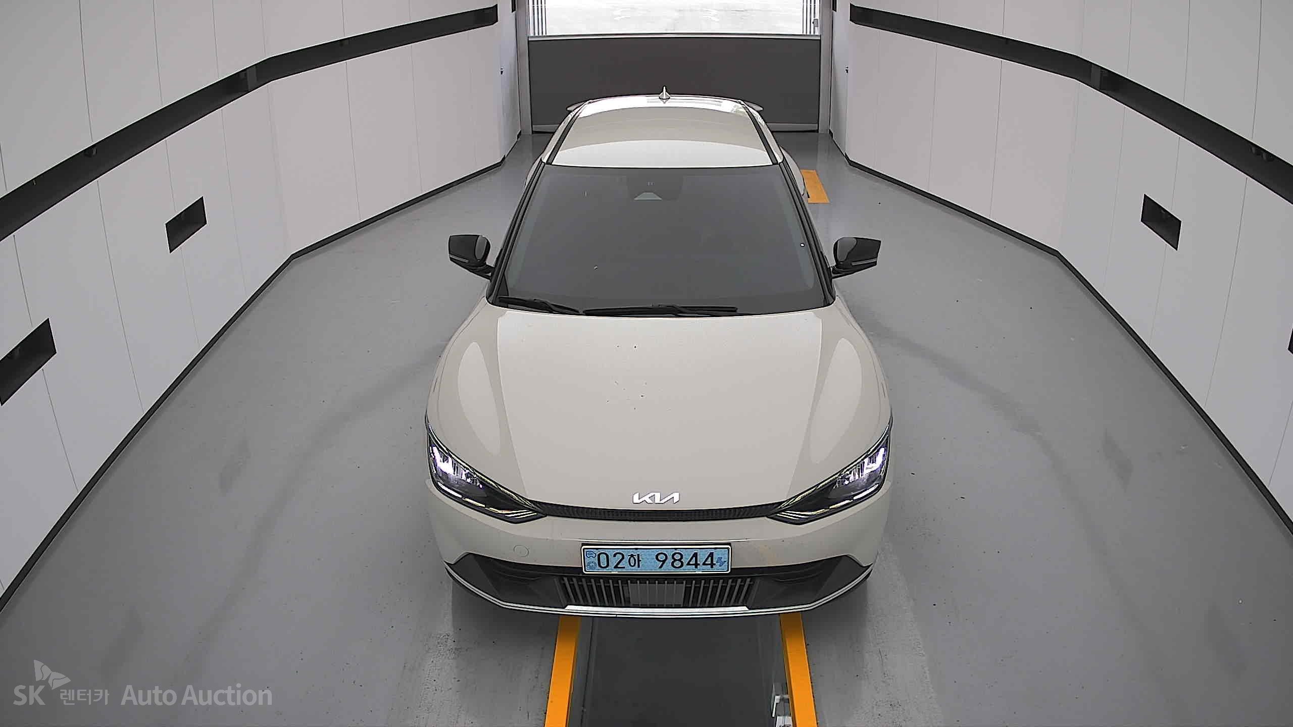 2022 - kia ev6