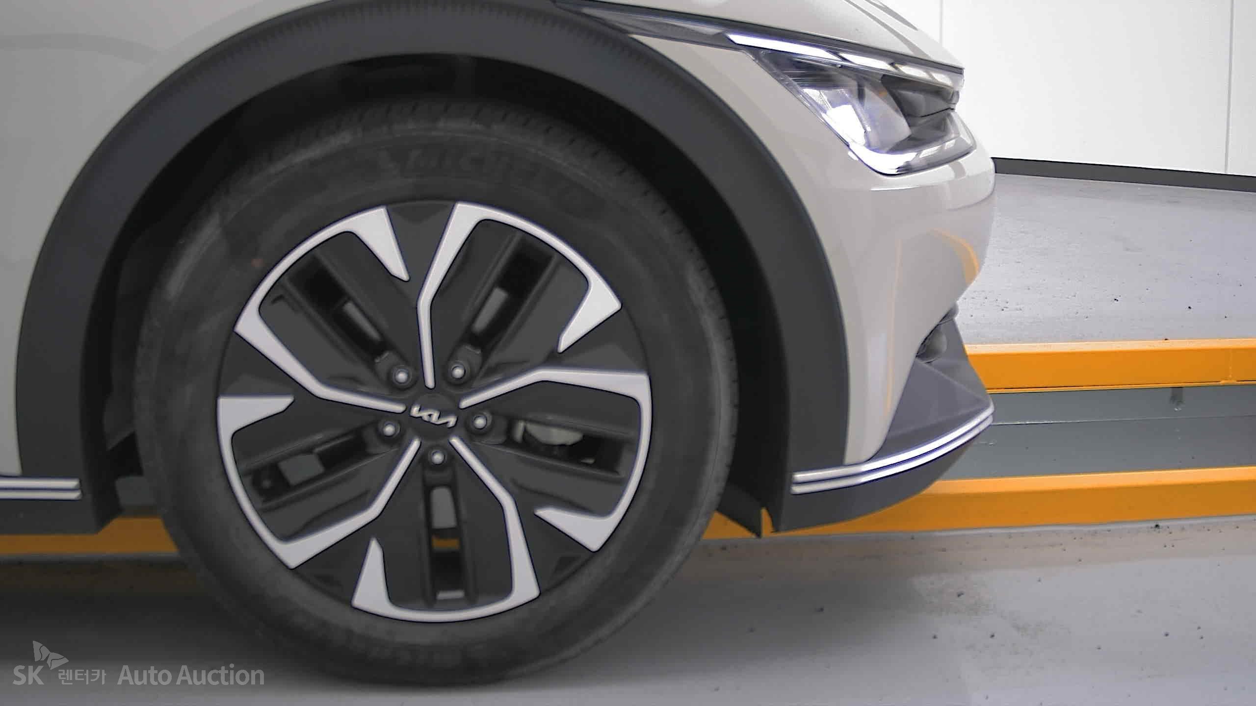 2022 - kia ev6