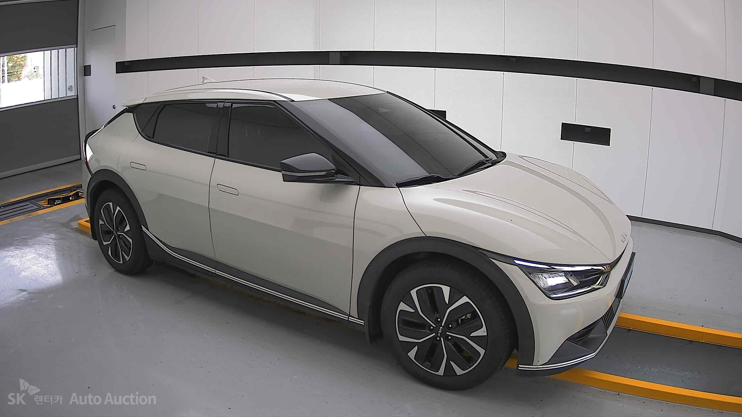 2022 - kia ev6