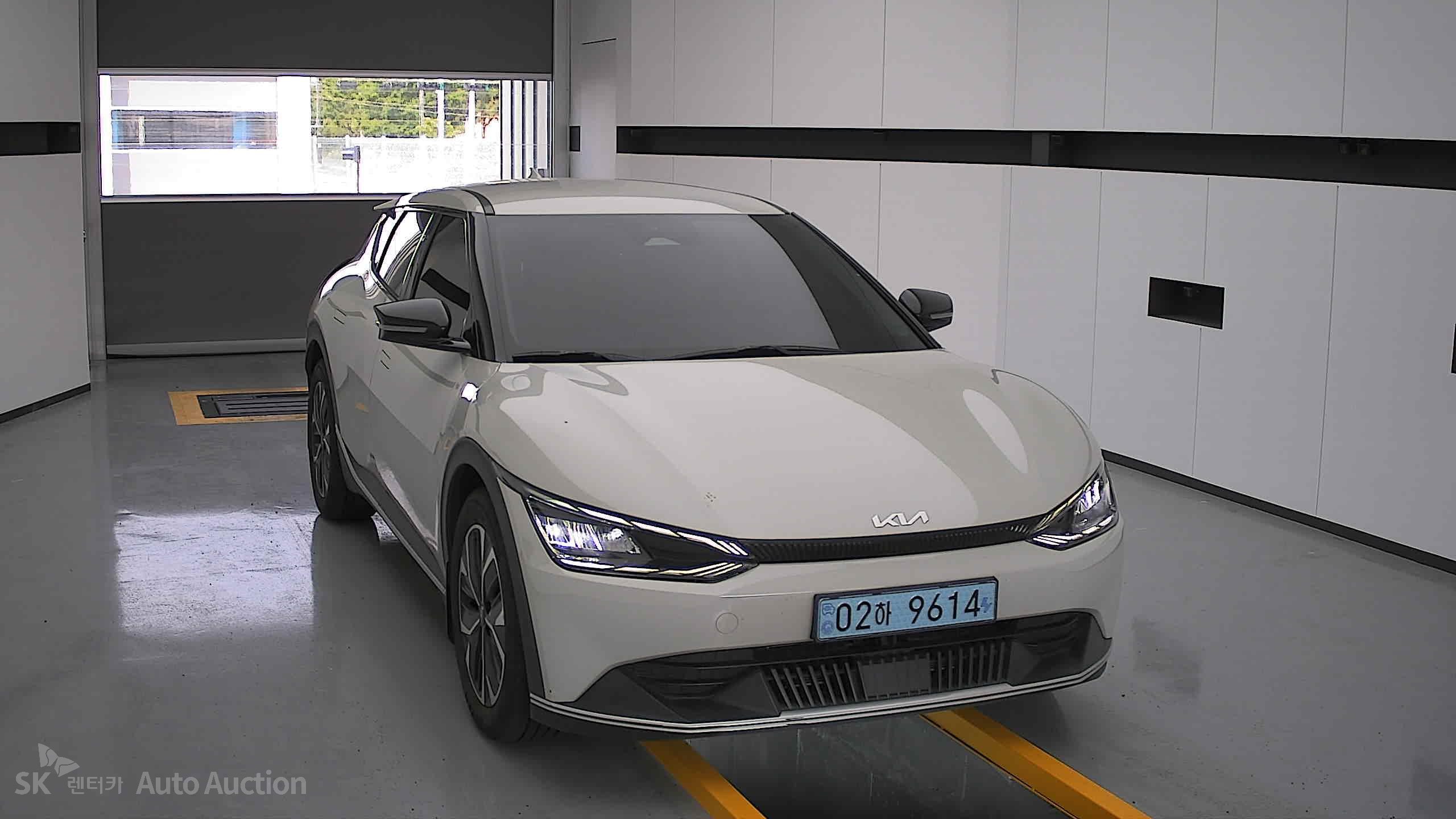 2022 - kia ev6