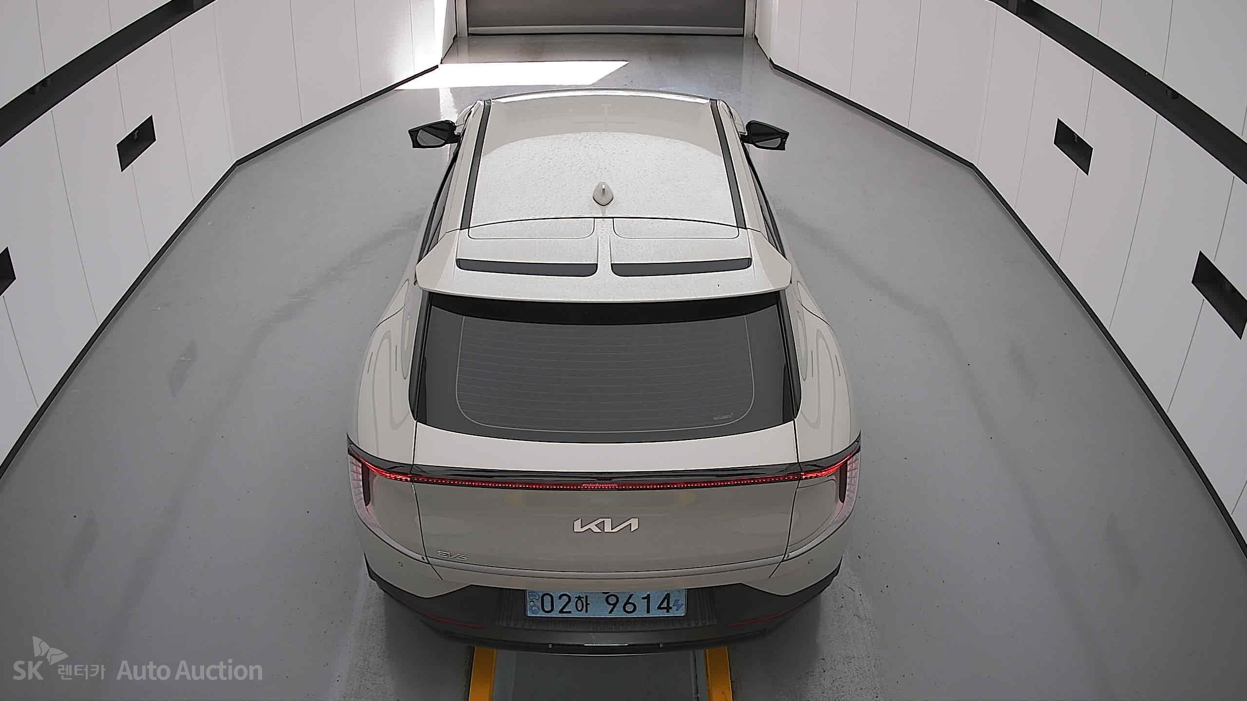 2022 - kia ev6