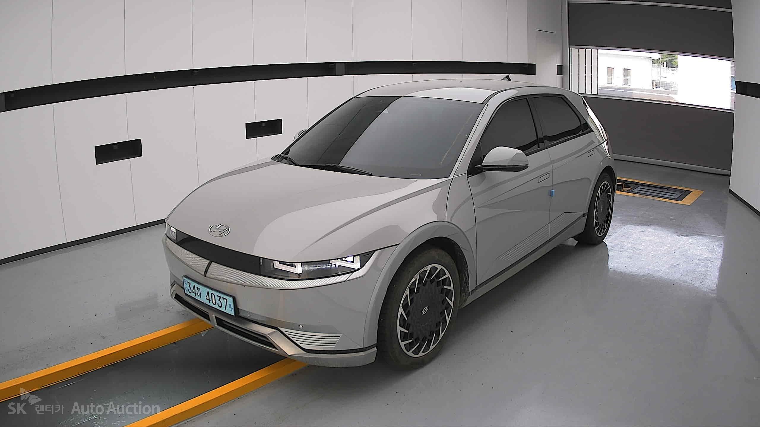 2022 - hyundai ioniq