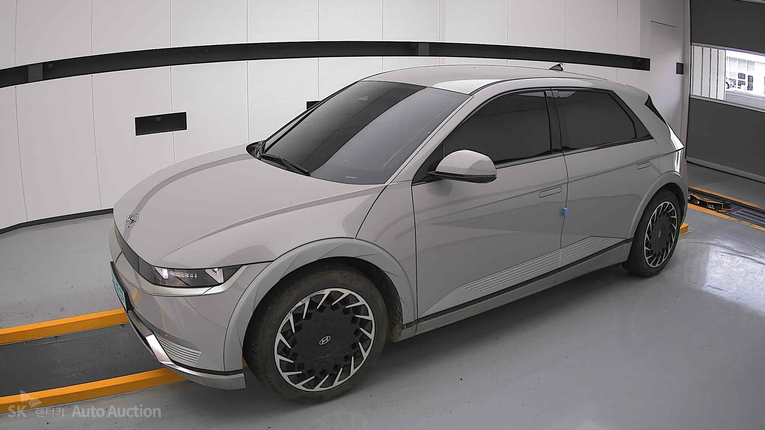 2022 - hyundai ioniq