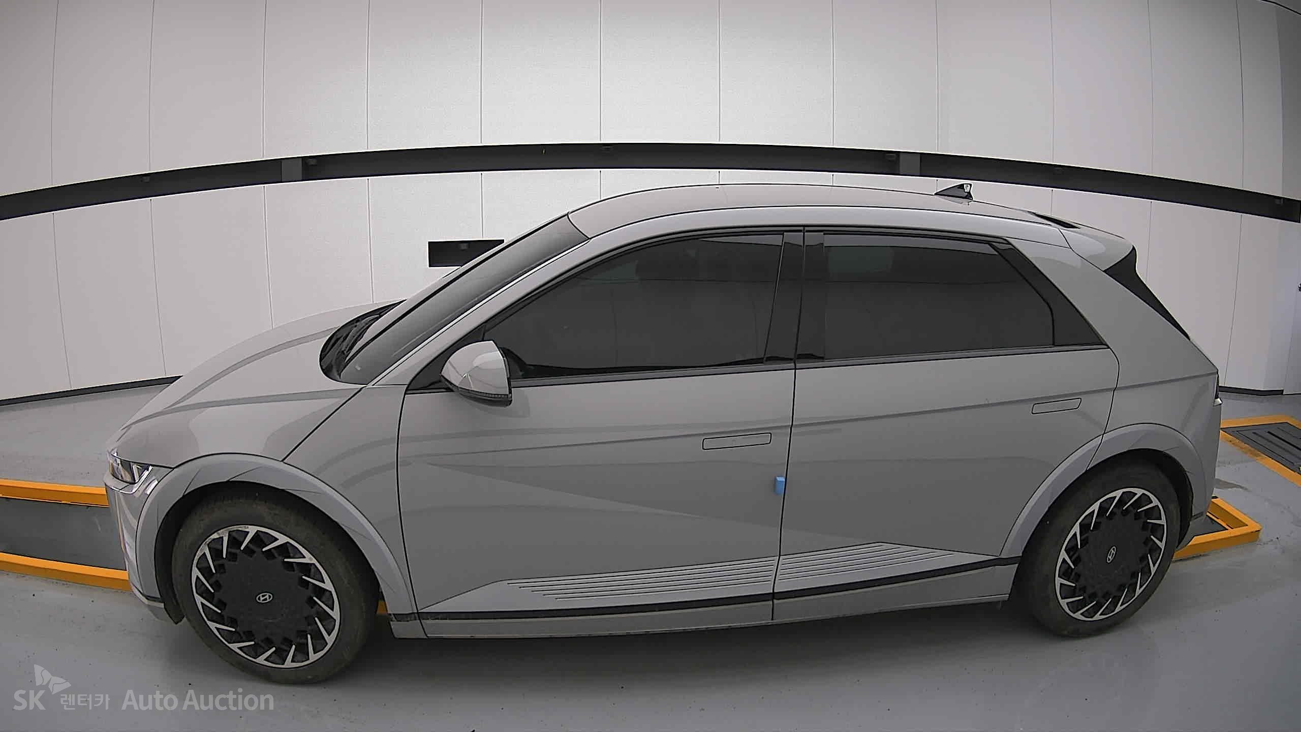 2022 - hyundai ioniq