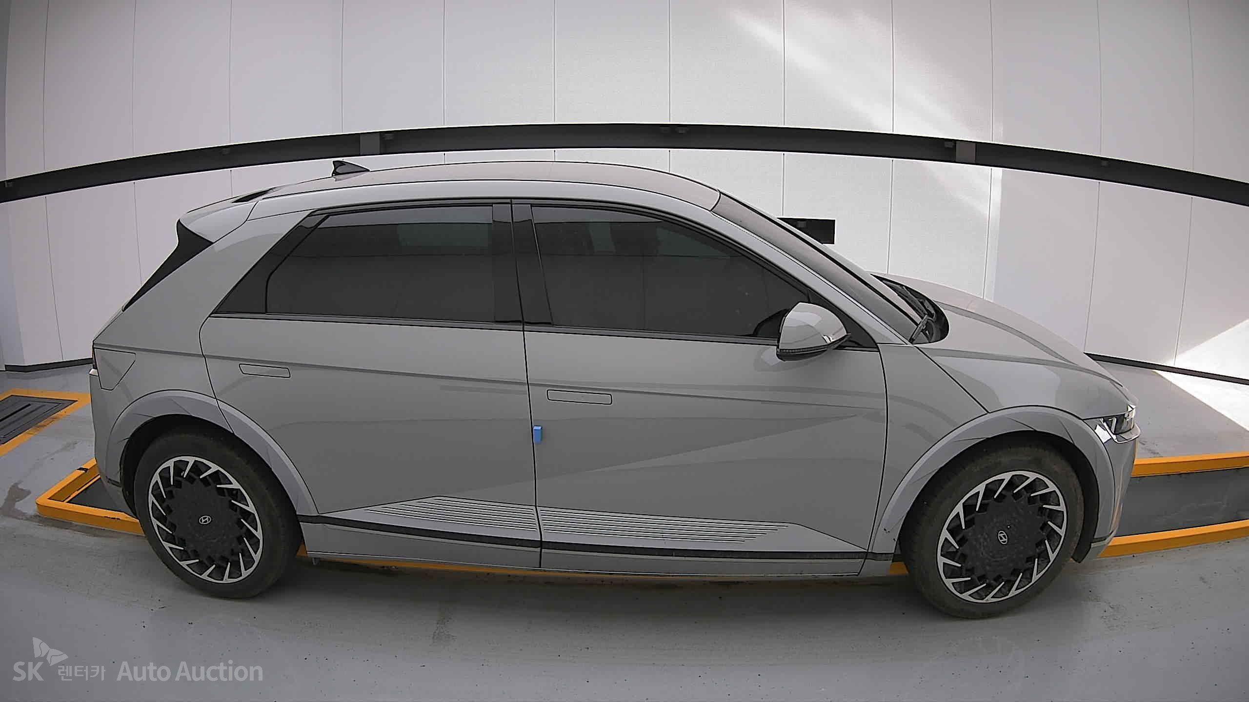 2022 - hyundai ioniq