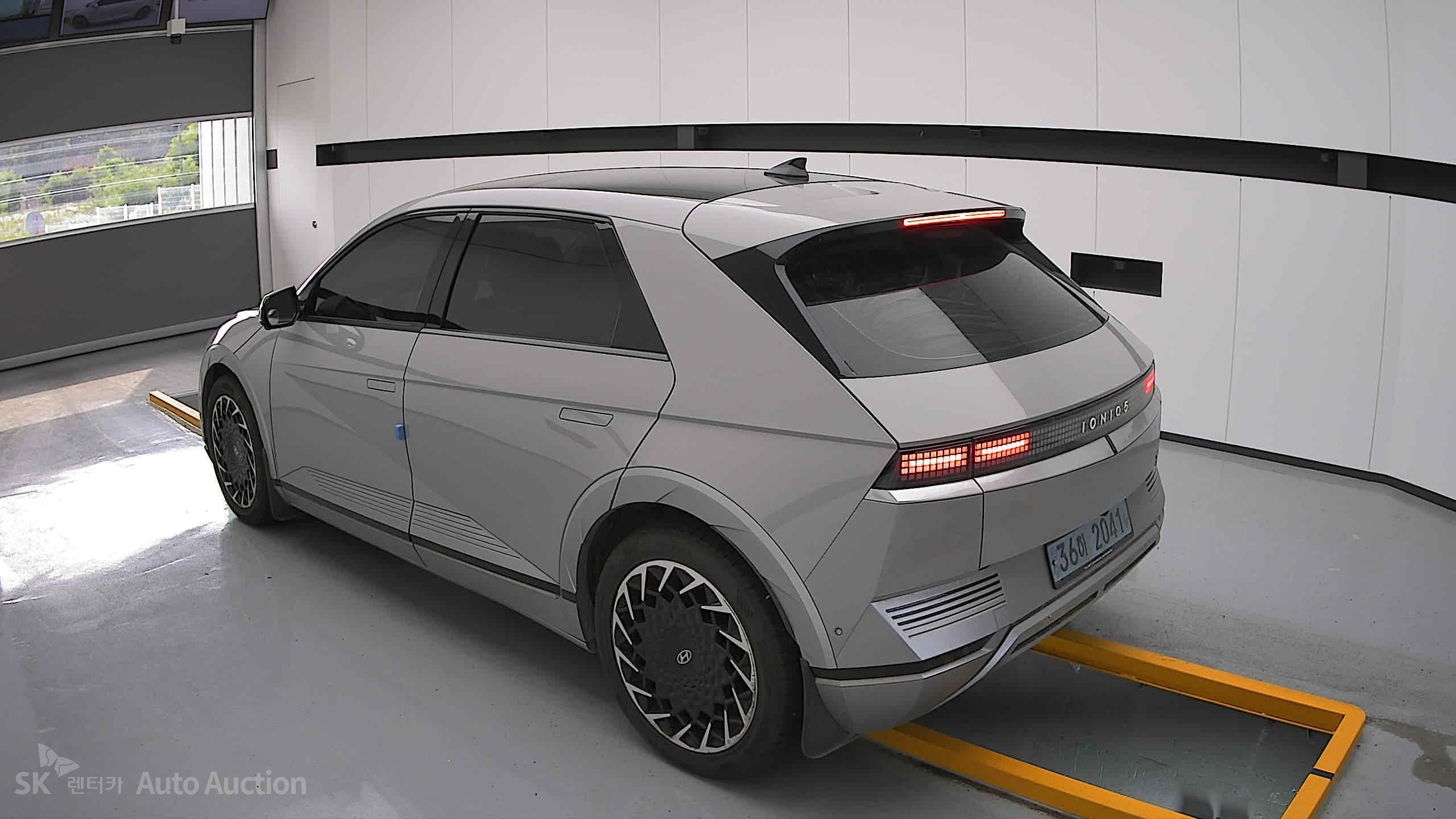 2022 - hyundai ioniq