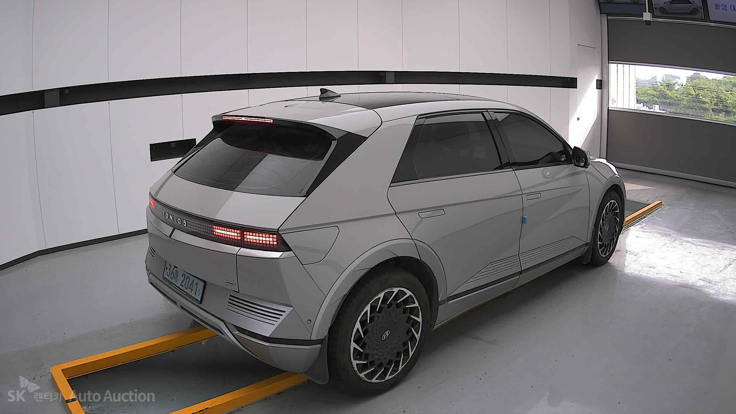 2022 - hyundai ioniq