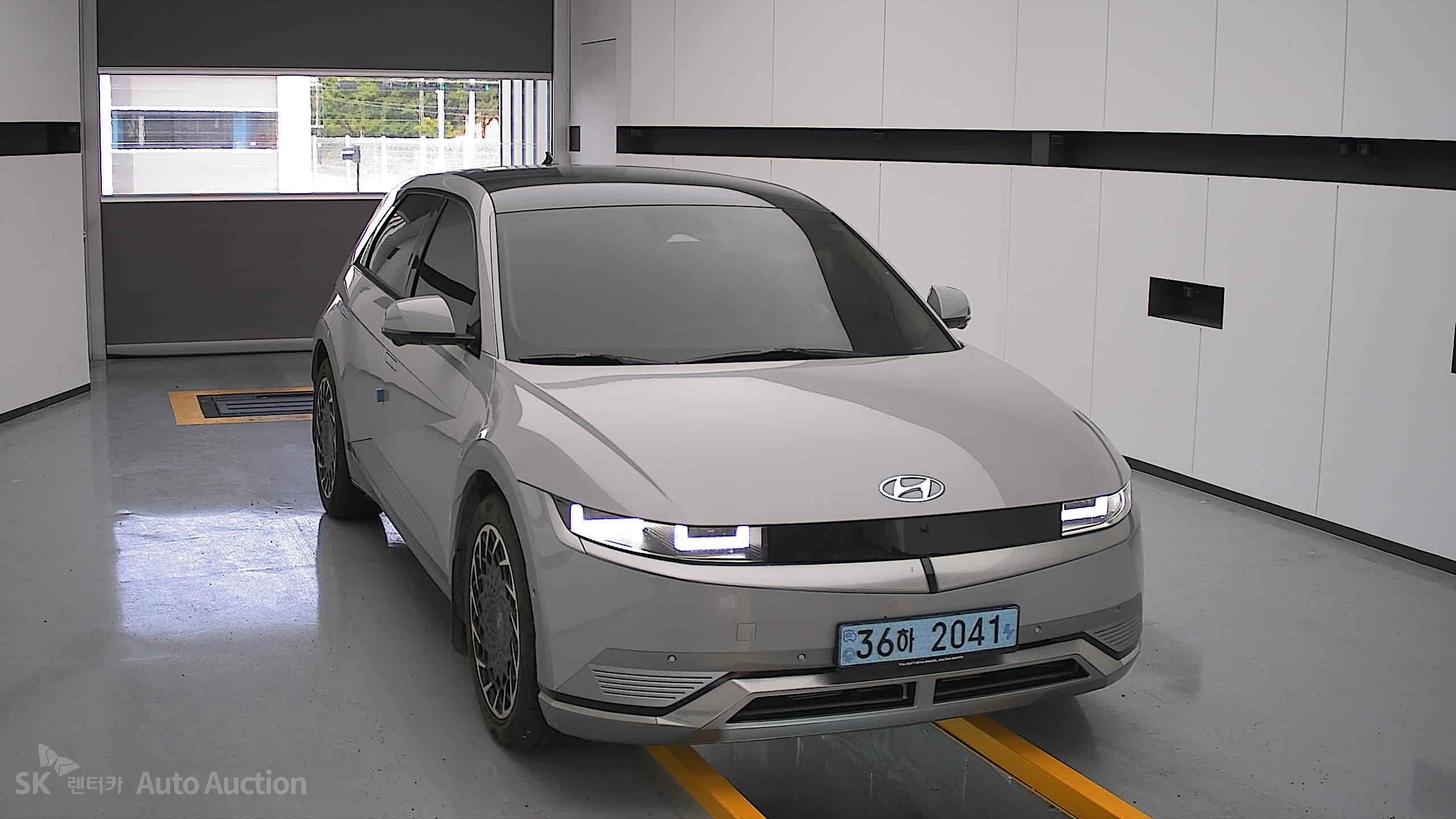 2022 - hyundai ioniq