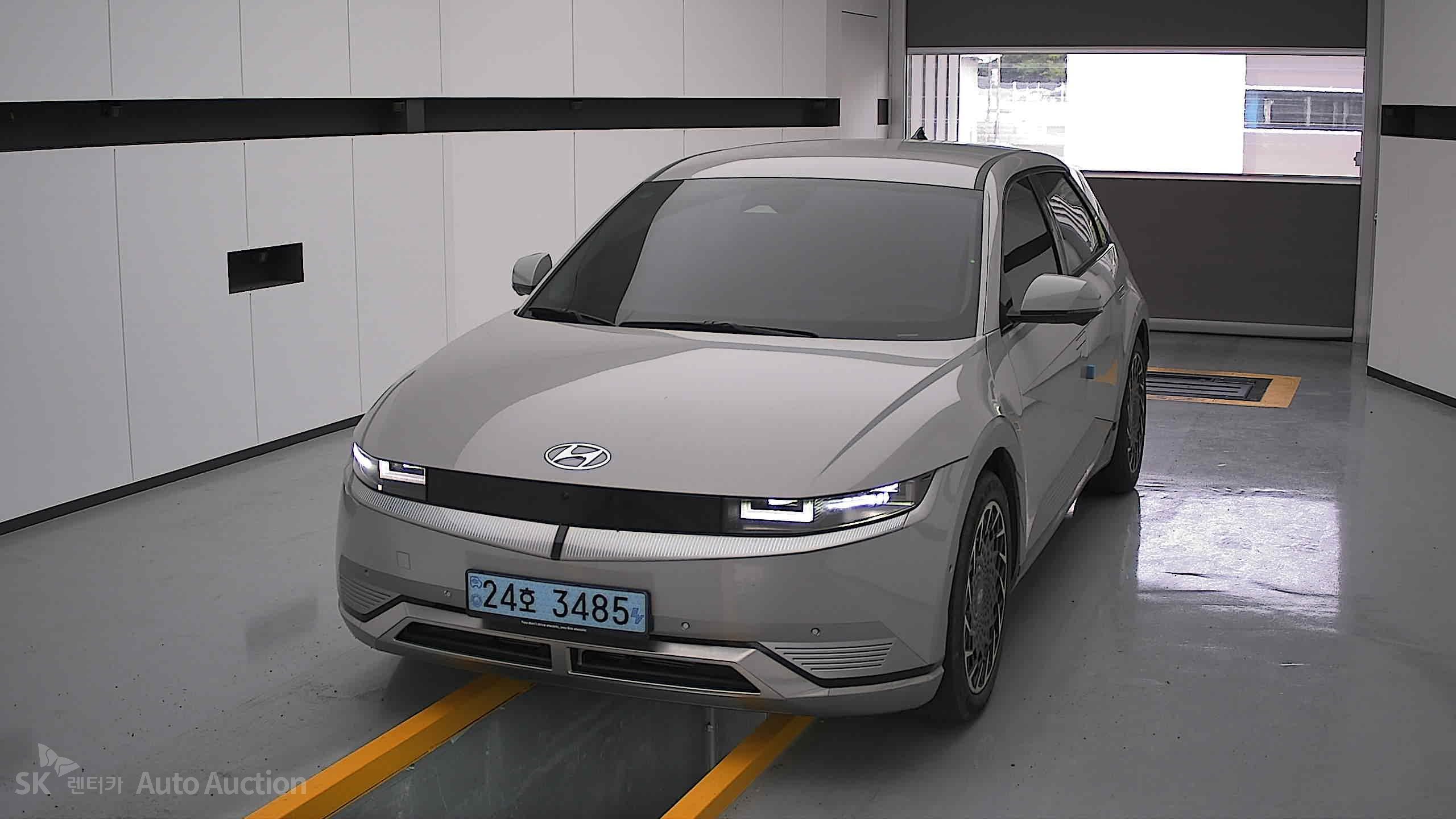 2022 - hyundai ioniq