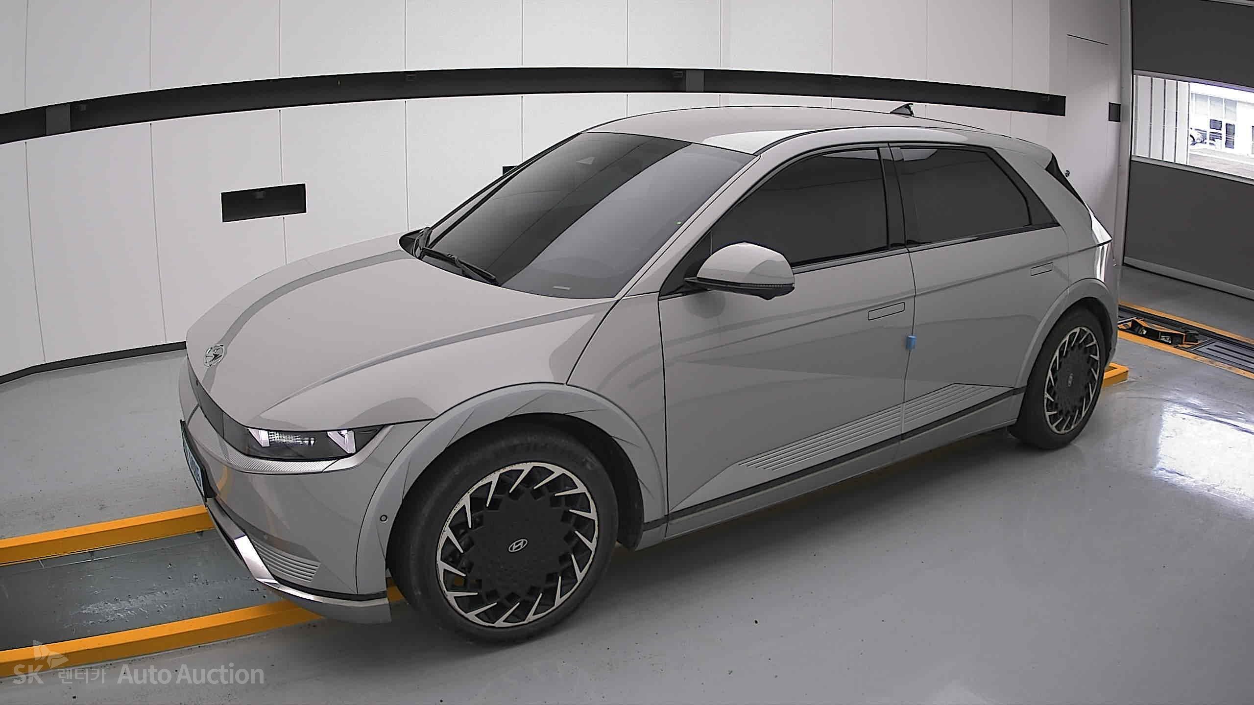 2022 - hyundai ioniq