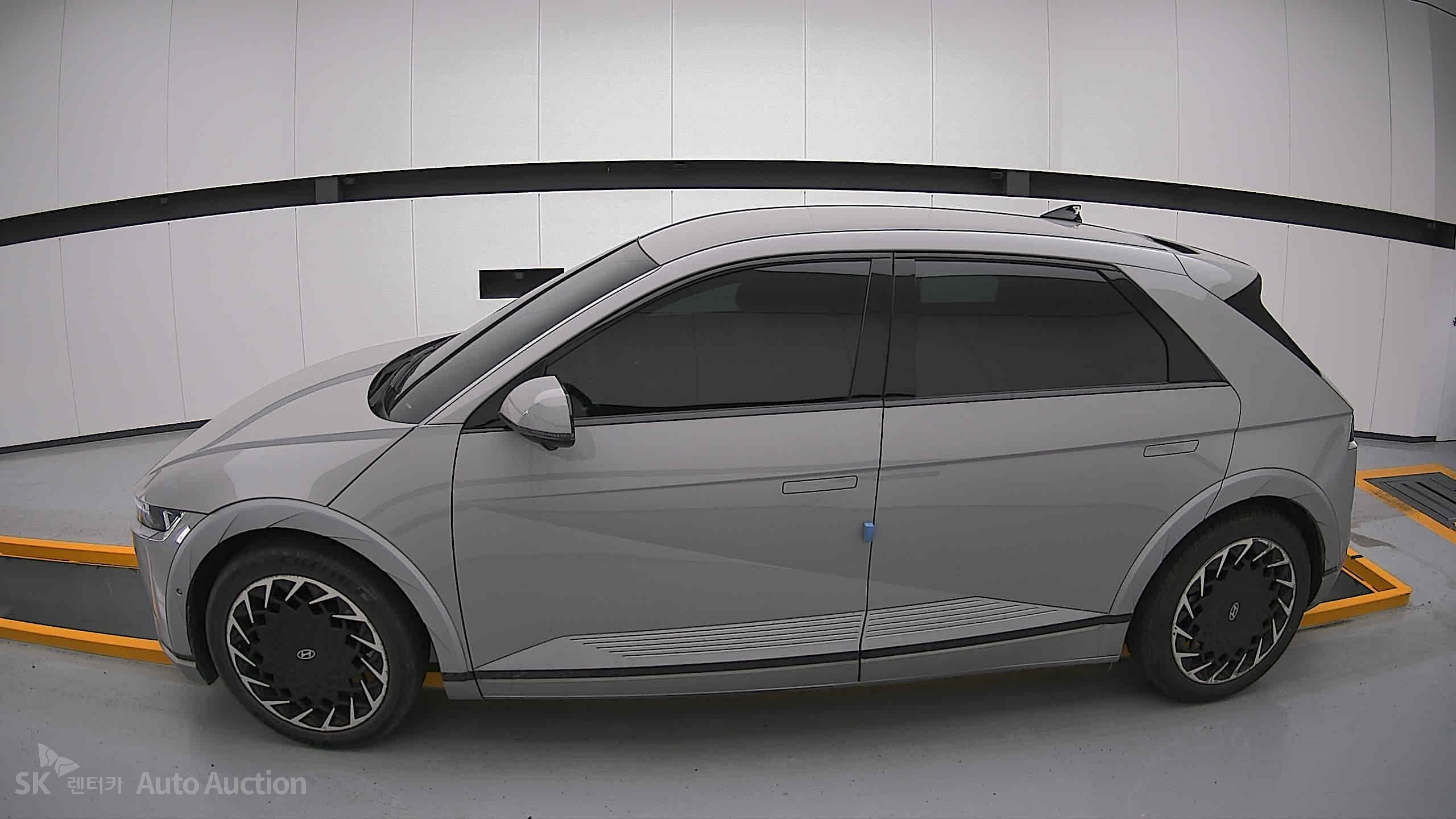 2022 - hyundai ioniq